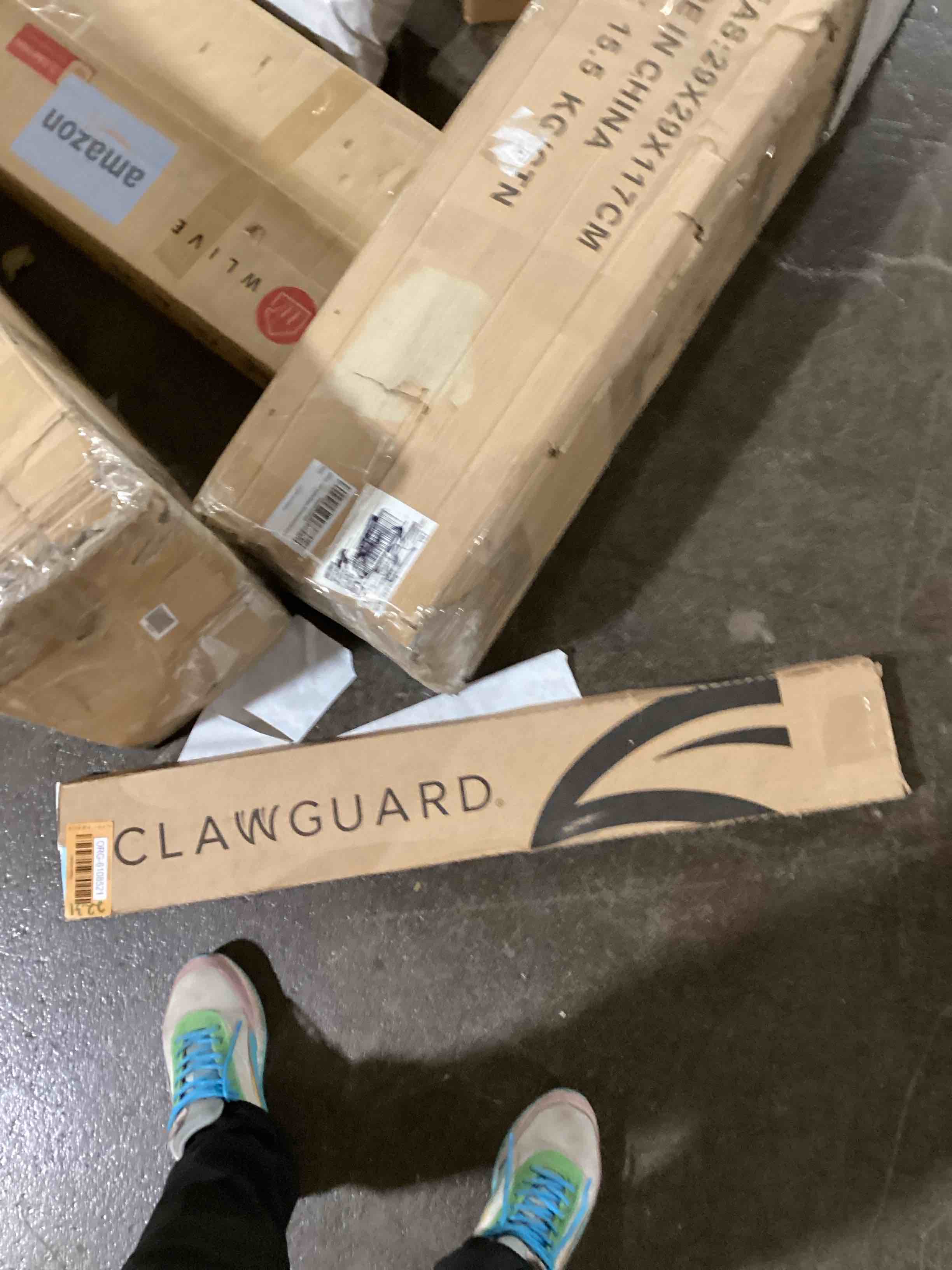 https://s3.amazonaws.com/lotting-images-prod/bidfta/ORG6108521_1711047538102.jpeg