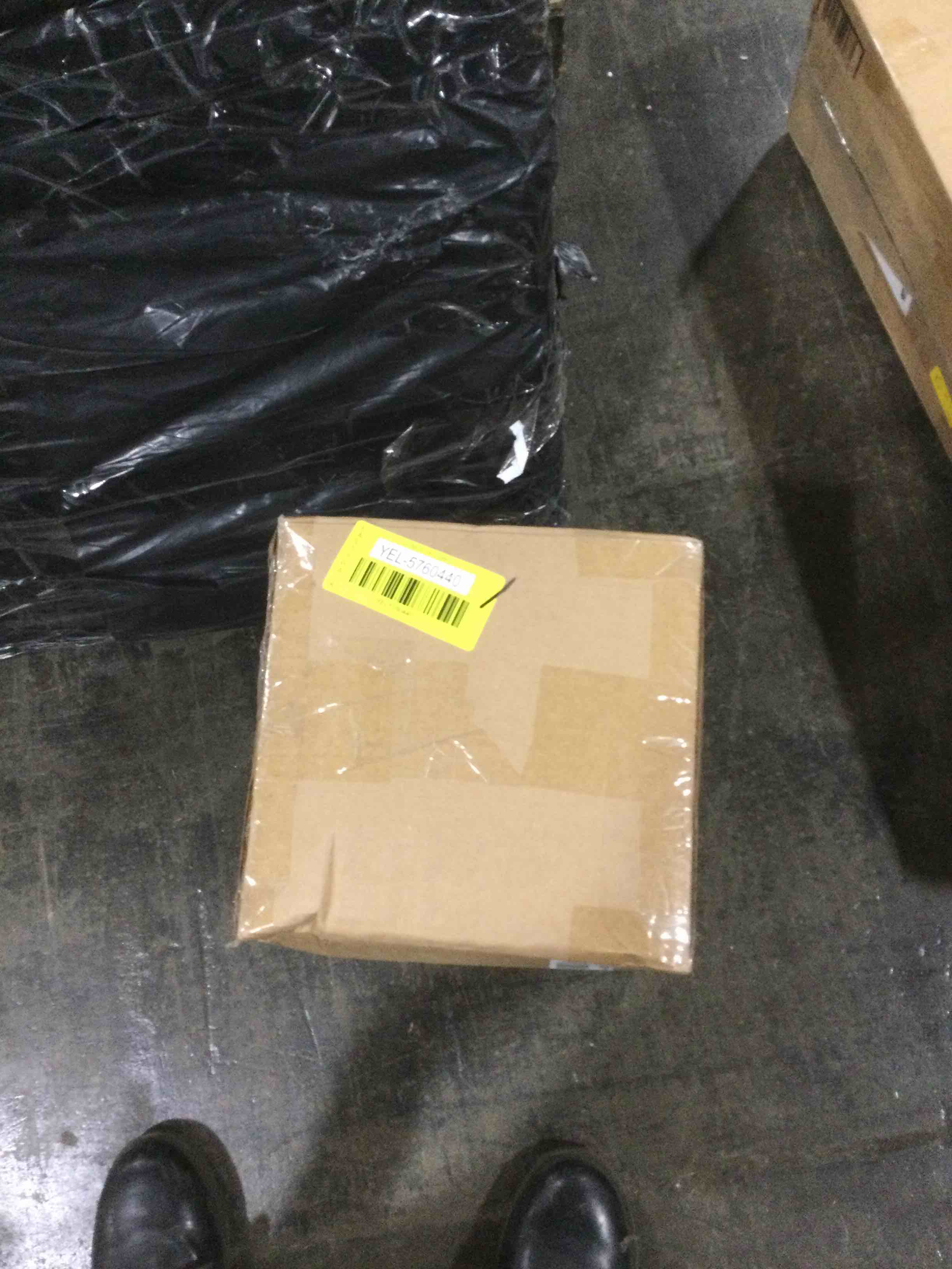 https://s3.amazonaws.com/lotting-images-prod/bidfta/ORG6110458_1710862608178.jpeg