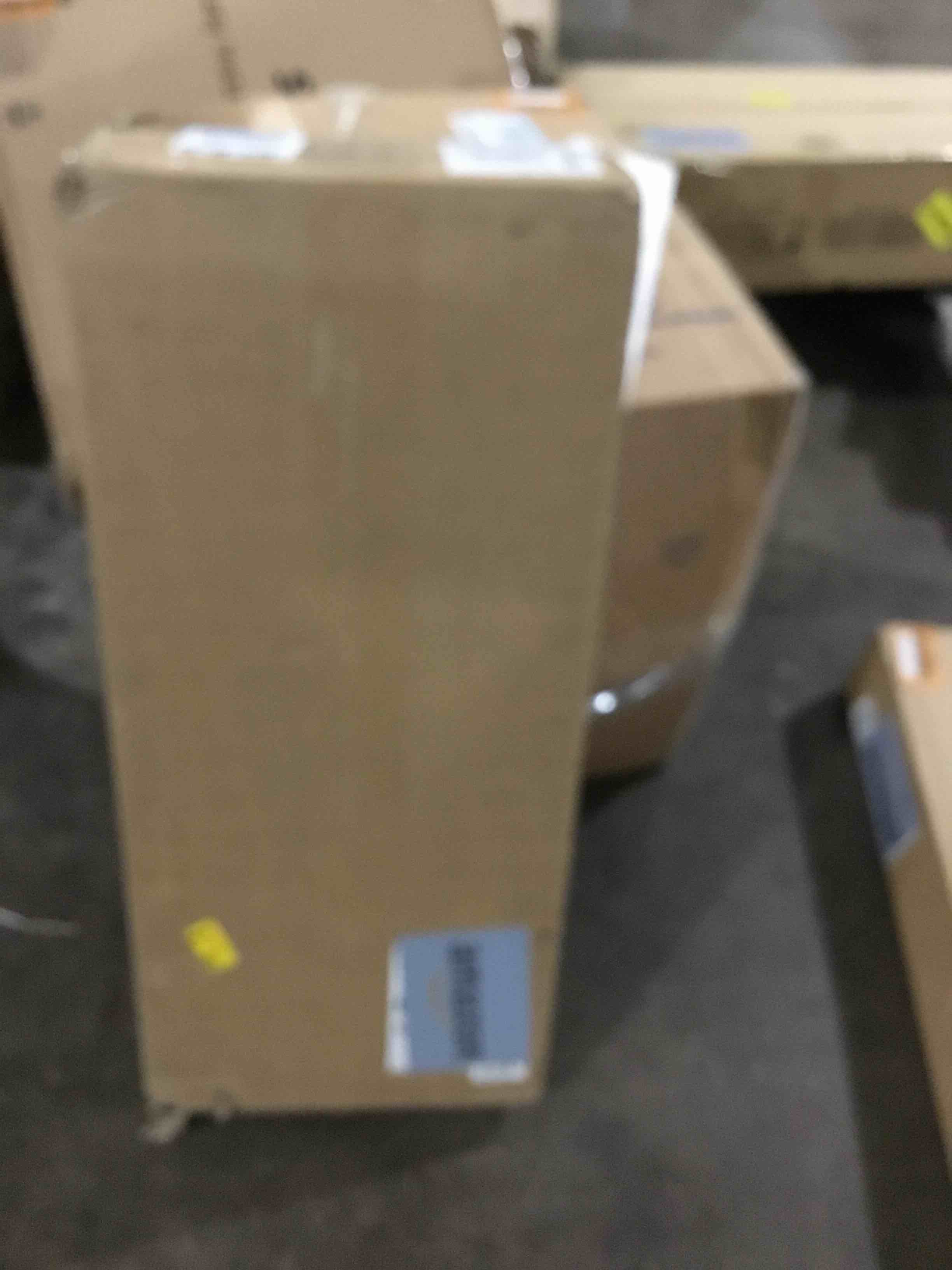 https://s3.amazonaws.com/lotting-images-prod/bidfta/ORG6110774_1711736679403.jpeg