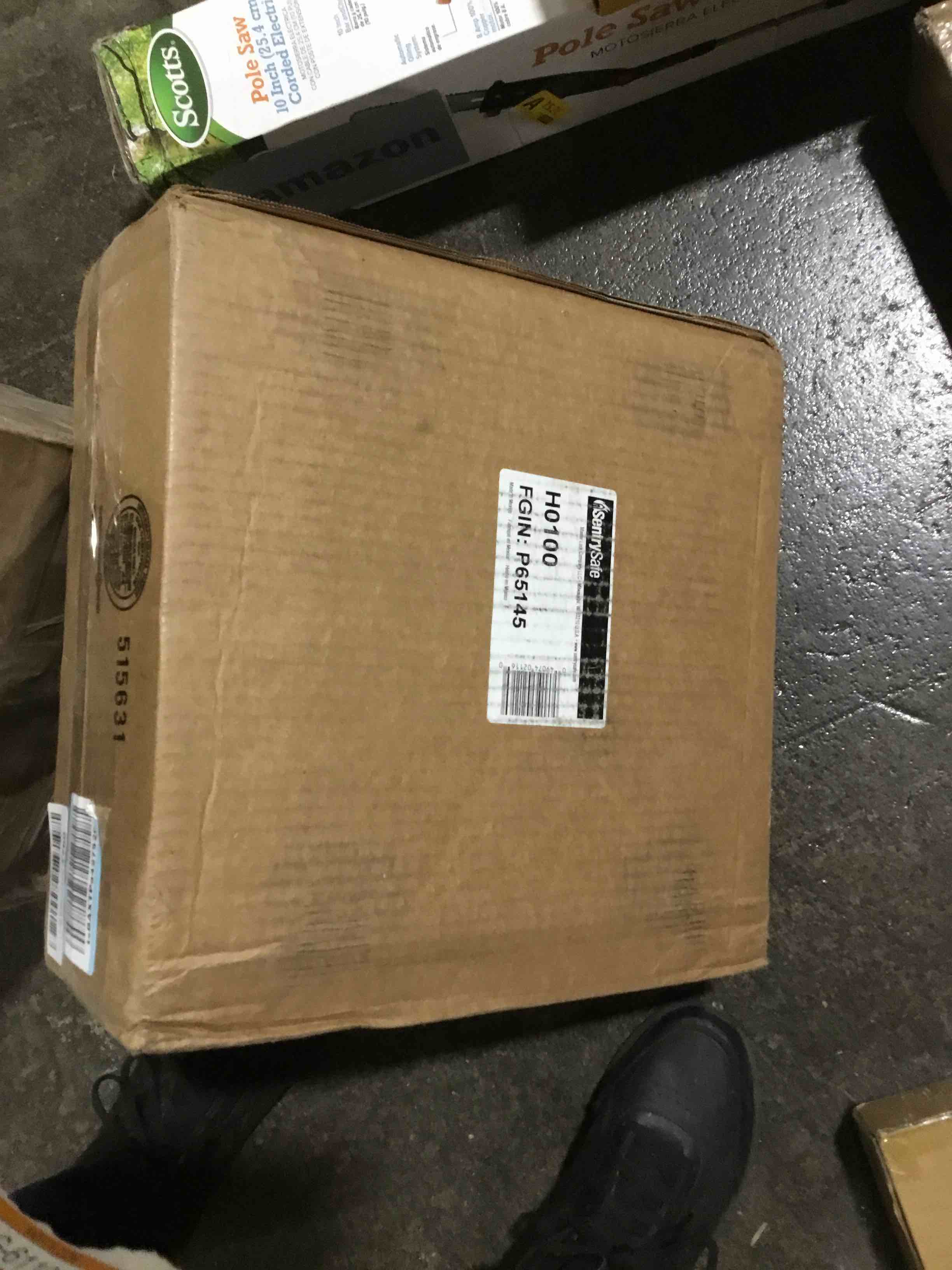 https://s3.amazonaws.com/lotting-images-prod/bidfta/ORG6110791_1711739896495.jpeg