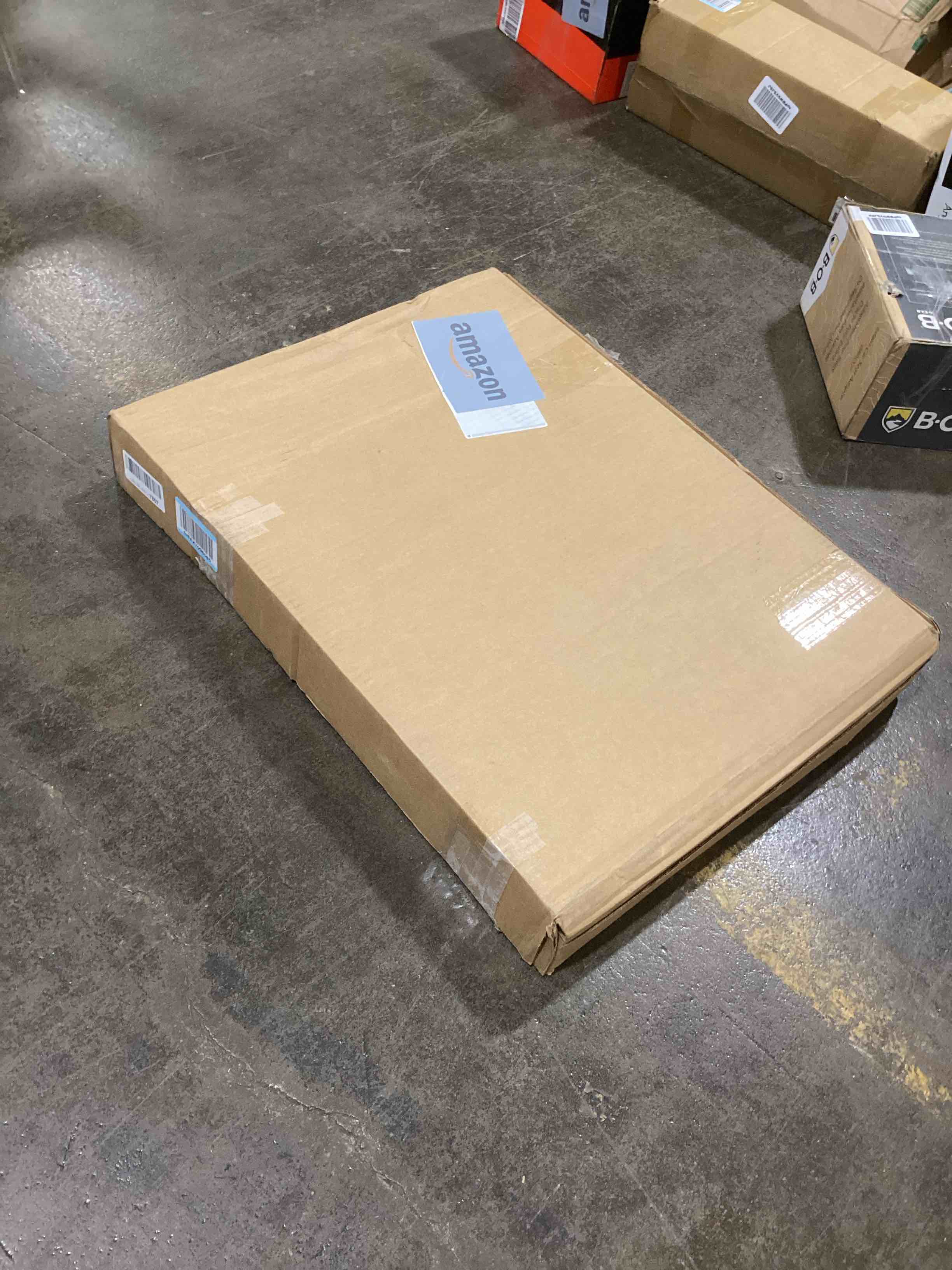 https://s3.amazonaws.com/lotting-images-prod/bidfta/ORG6113604_1710878352381.jpeg