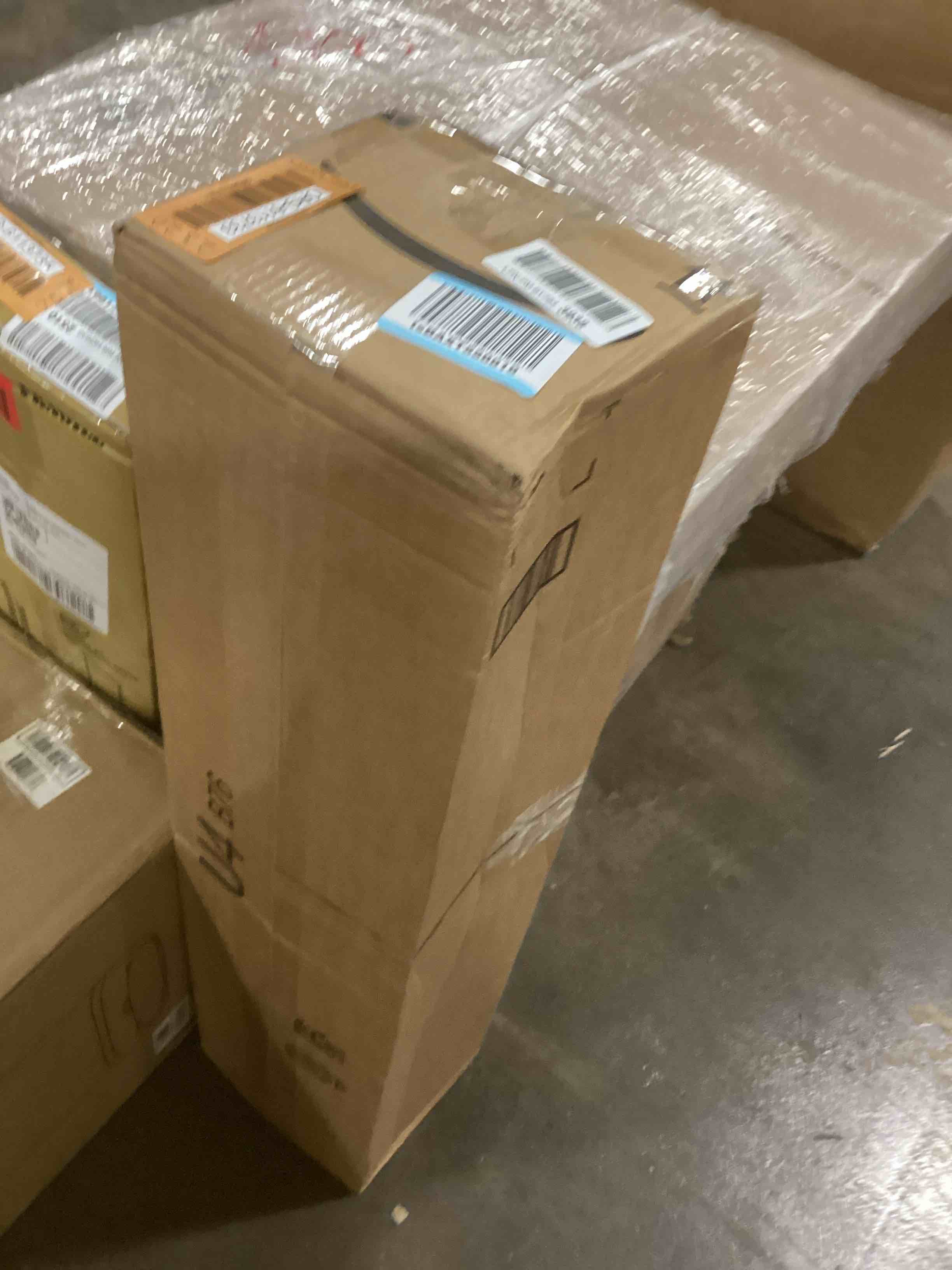 https://s3.amazonaws.com/lotting-images-prod/bidfta/ORG6113733_1711464028332.jpeg