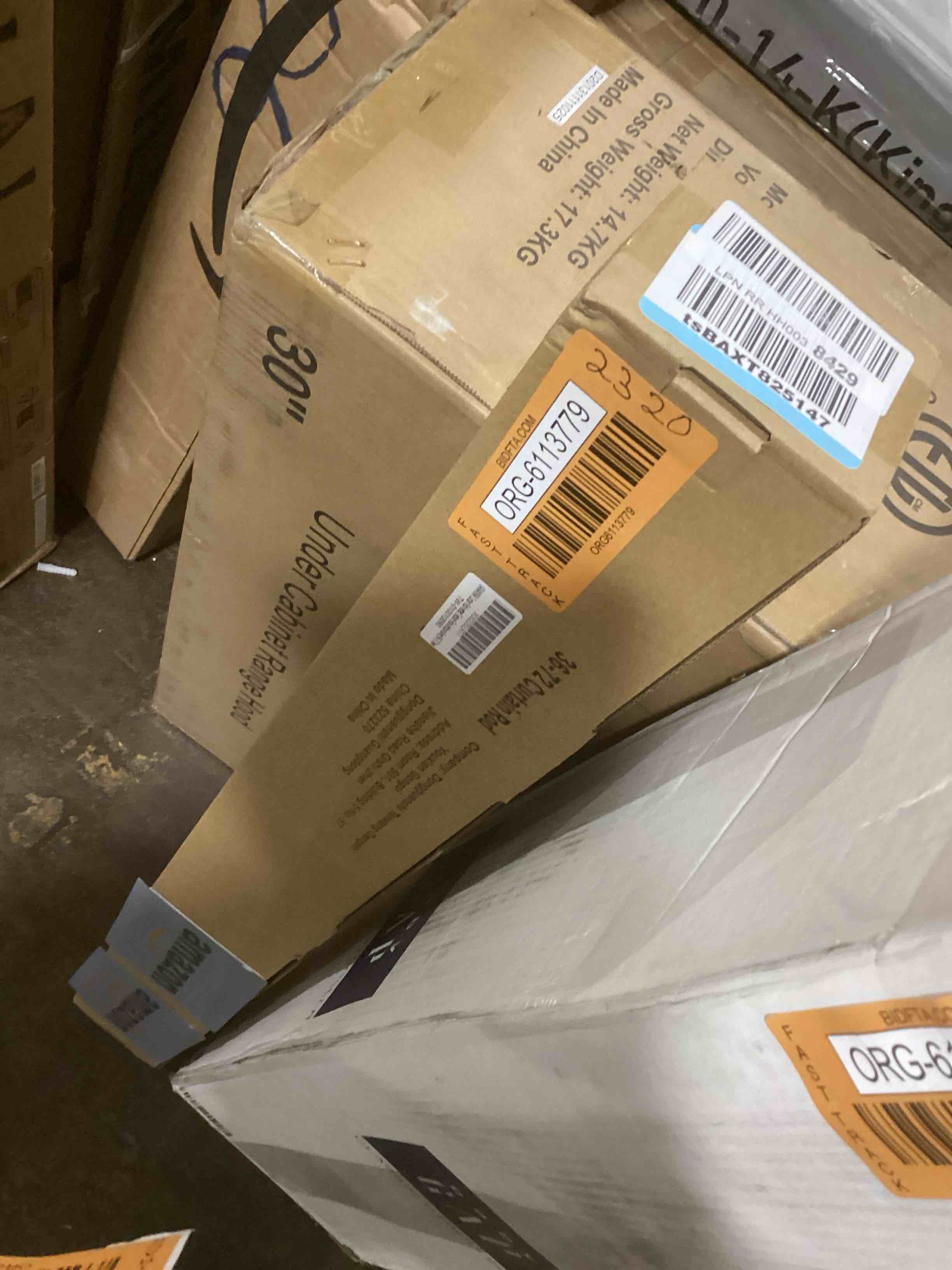 https://s3.amazonaws.com/lotting-images-prod/bidfta/ORG6113779_1711466664186.jpeg