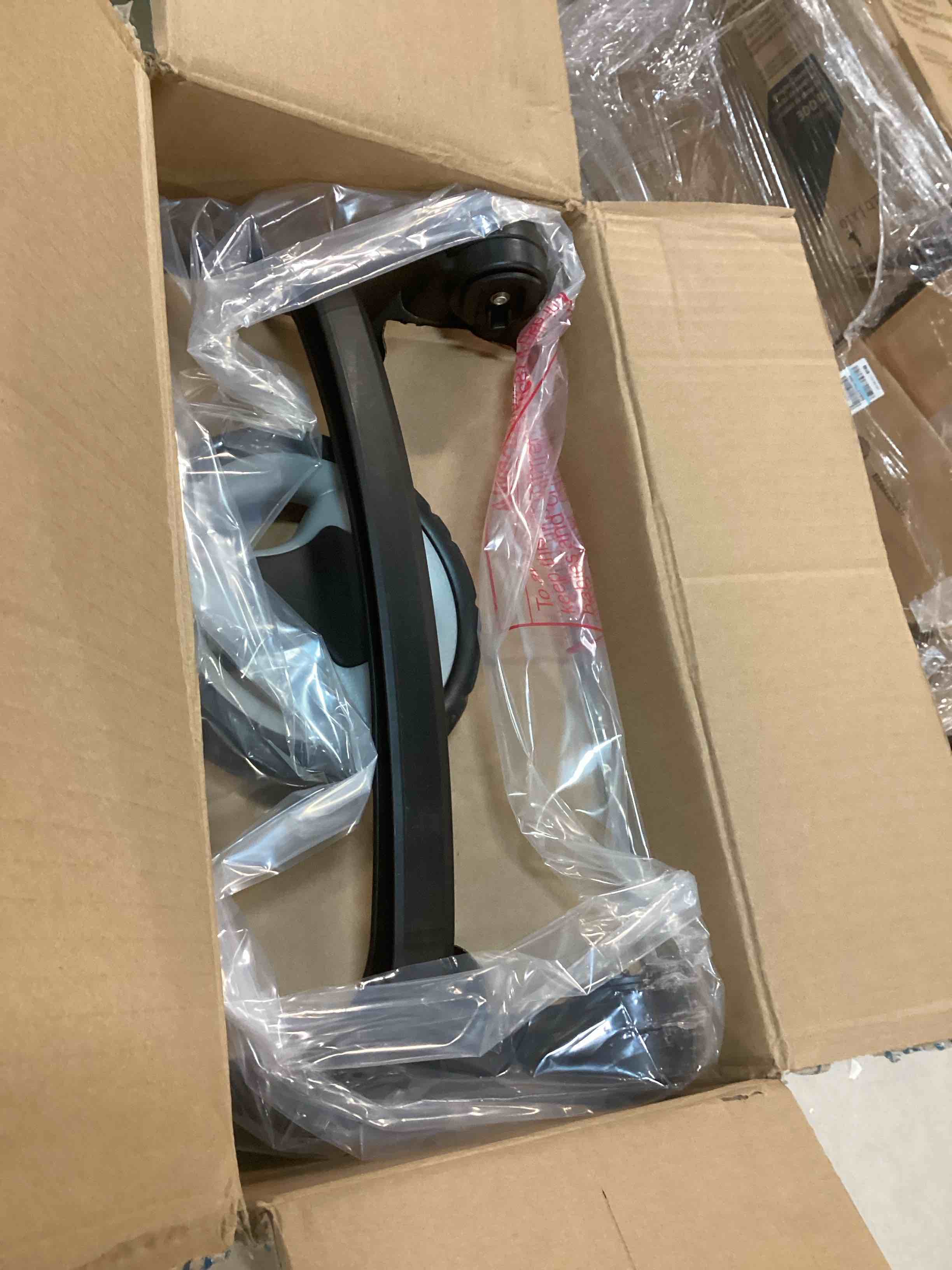 https://s3.amazonaws.com/lotting-images-prod/bidfta/ORG6129672_1707832885534.jpeg
