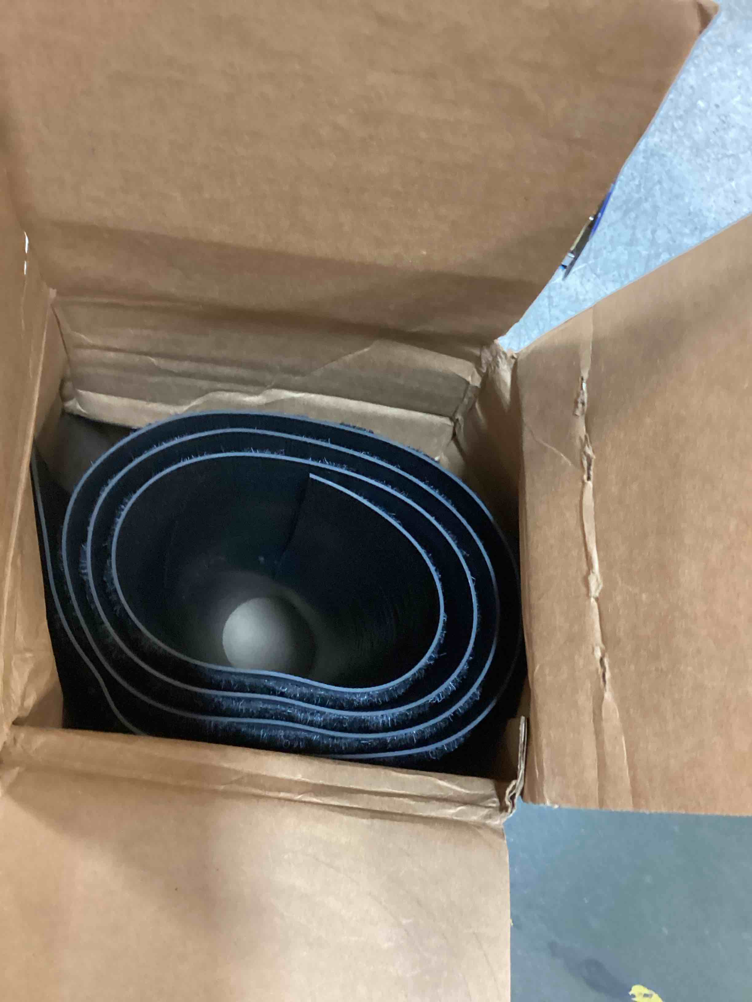 https://s3.amazonaws.com/lotting-images-prod/bidfta/ORG6129900_1707915851103.jpeg