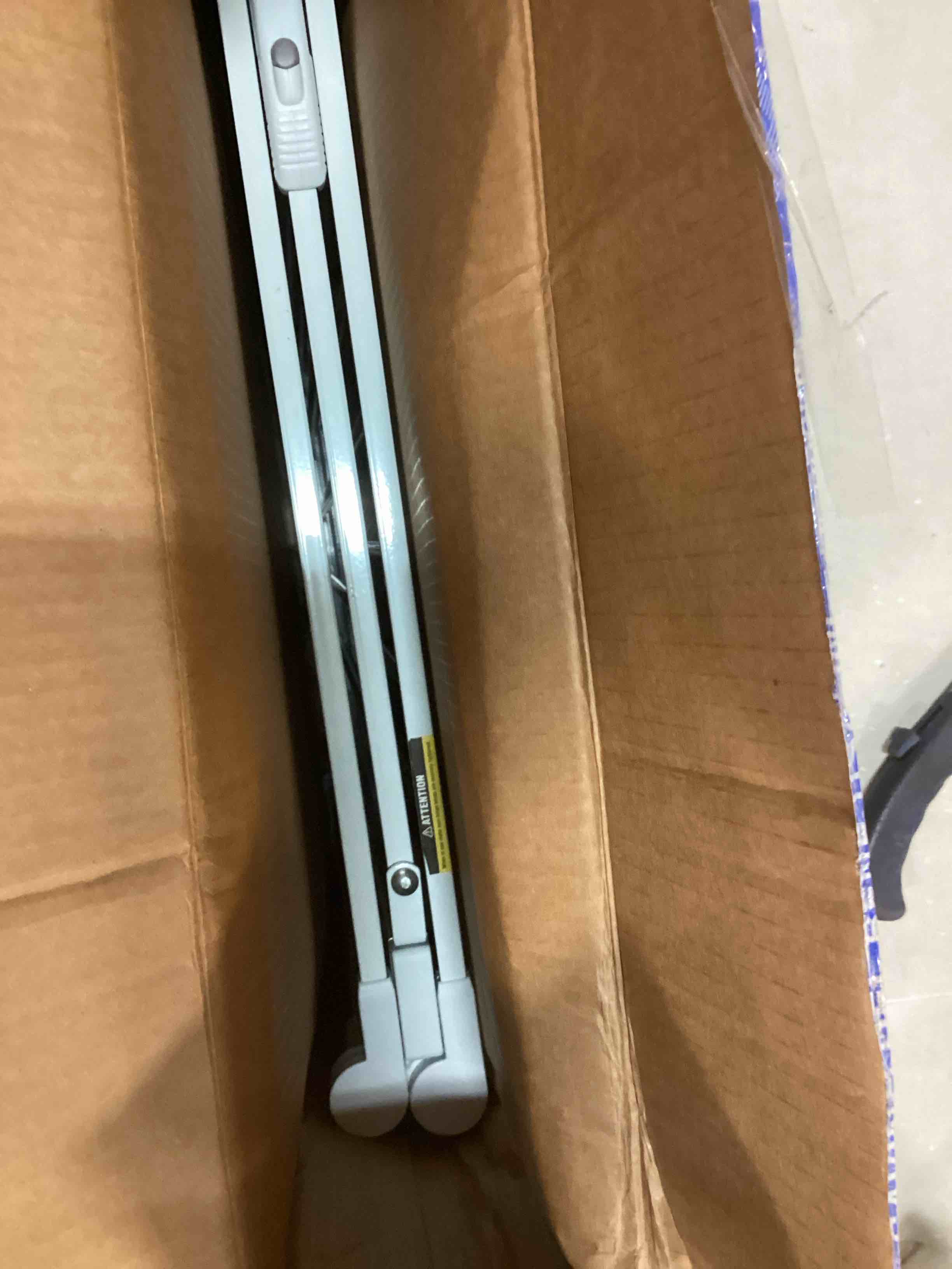 https://s3.amazonaws.com/lotting-images-prod/bidfta/ORG6130661_1708194017912.jpeg