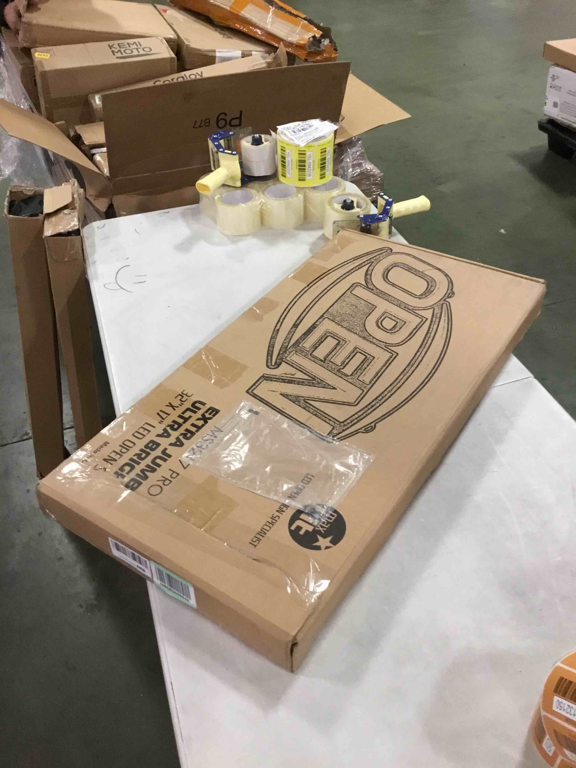https://s3.amazonaws.com/lotting-images-prod/bidfta/ORG6132145_1709561809482.jpeg
