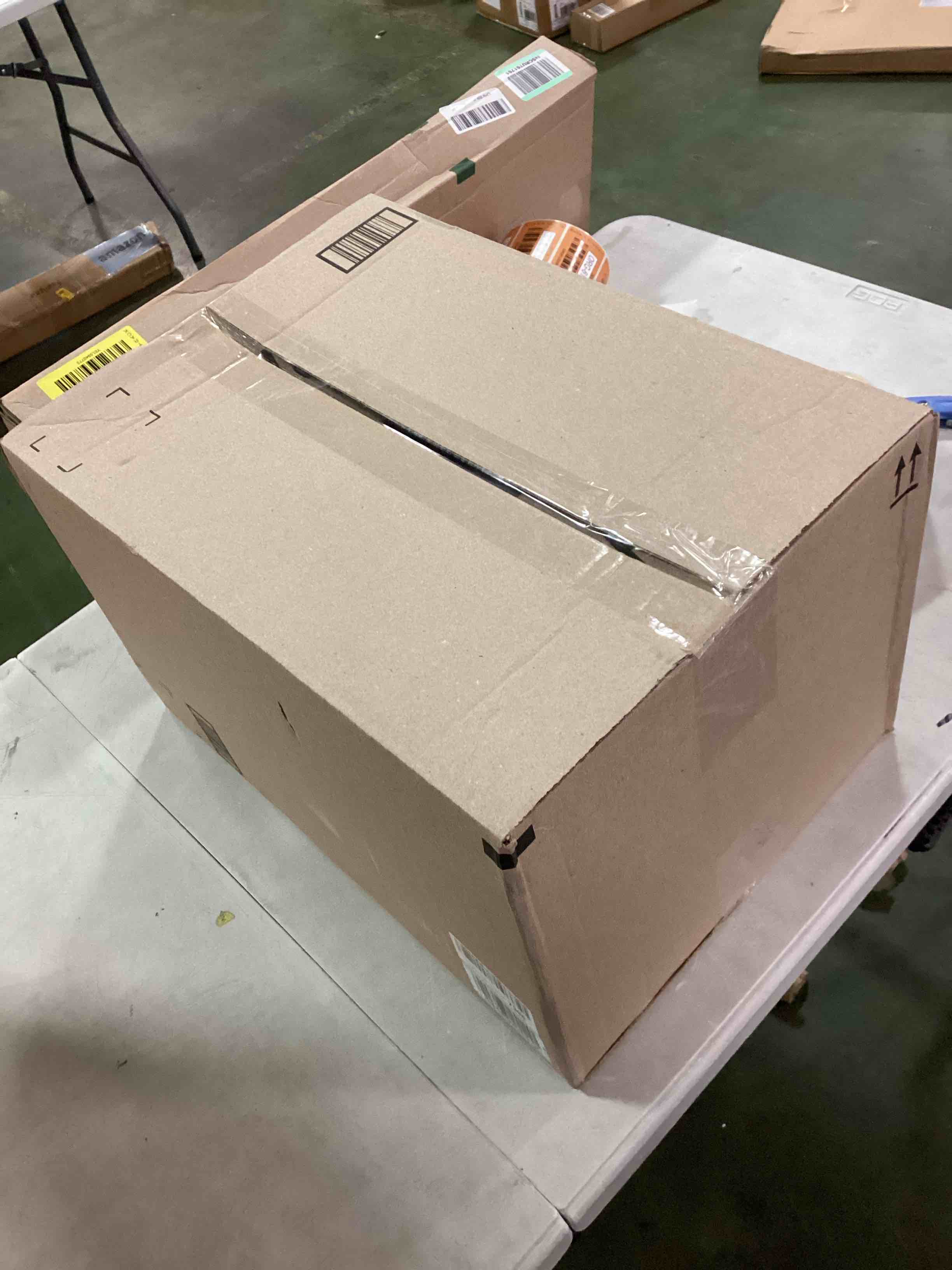 https://s3.amazonaws.com/lotting-images-prod/bidfta/ORG6132330_1709645578303.jpeg