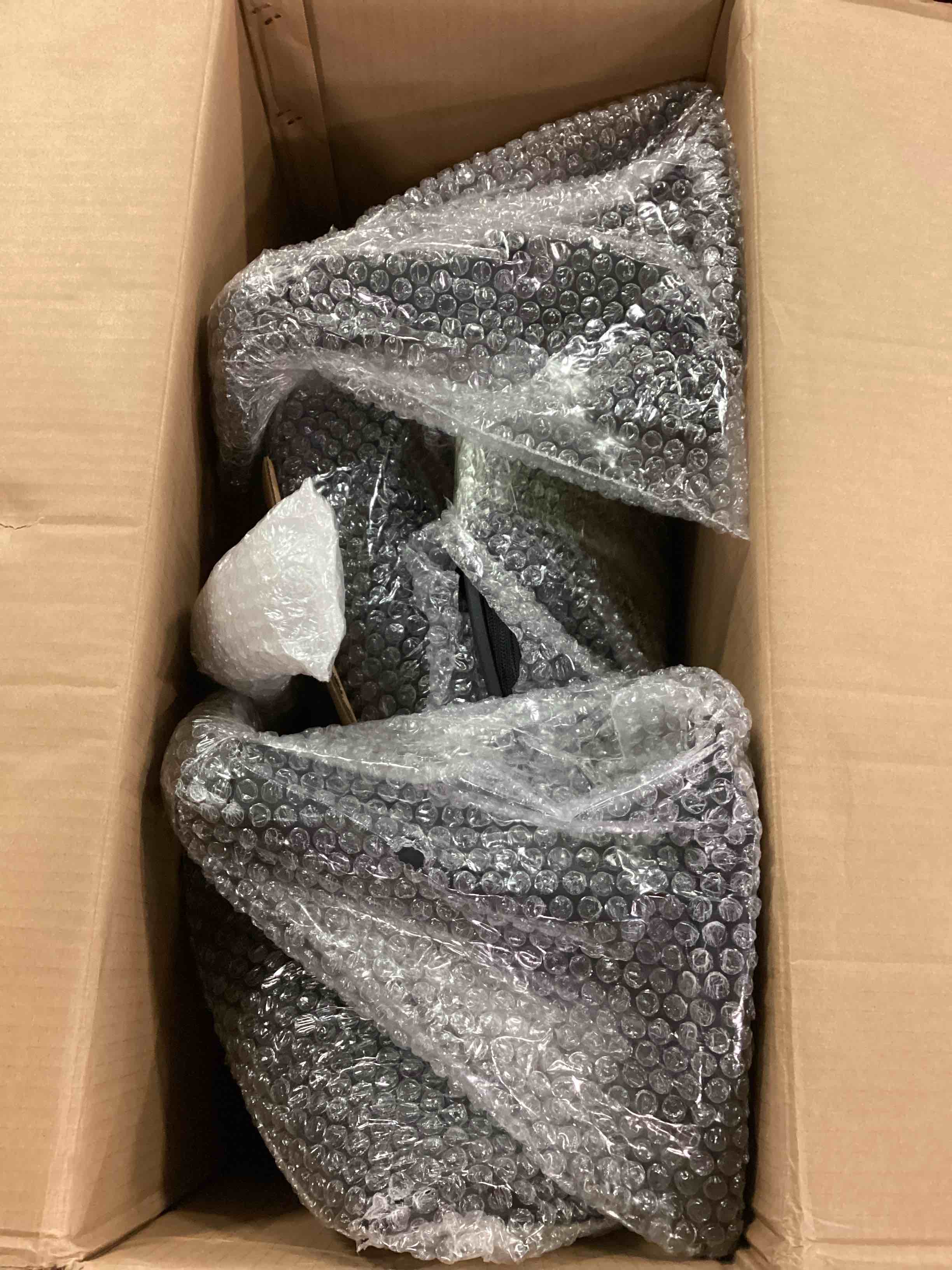https://s3.amazonaws.com/lotting-images-prod/bidfta/ORG6132357_1709650555362.jpeg