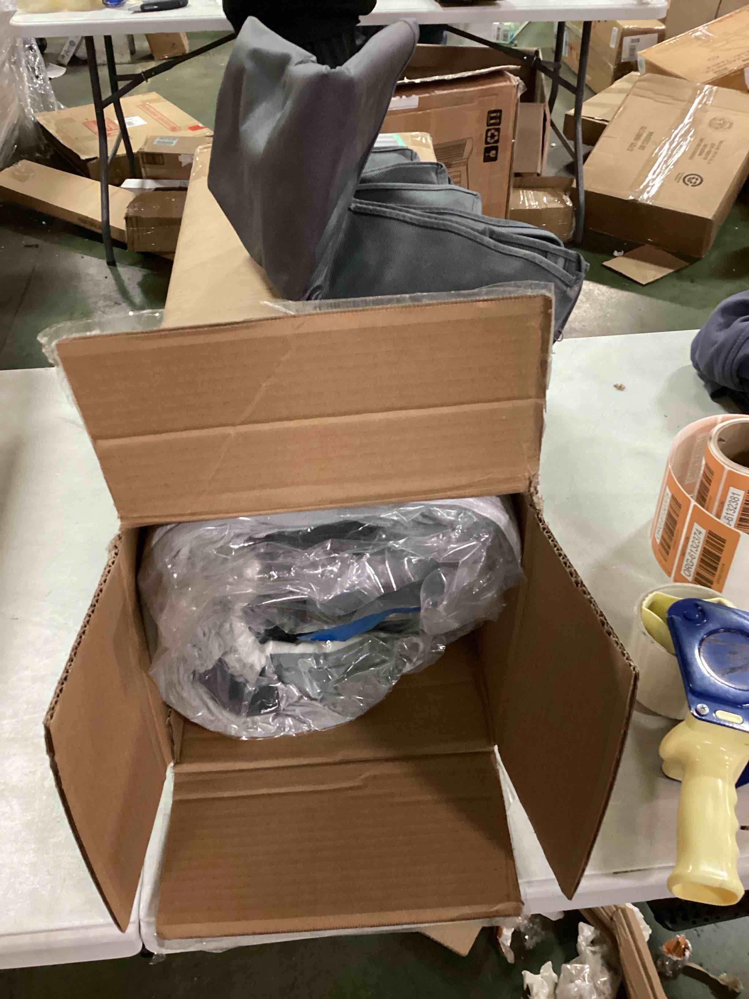 https://s3.amazonaws.com/lotting-images-prod/bidfta/ORG6132374_1709654564523.jpeg