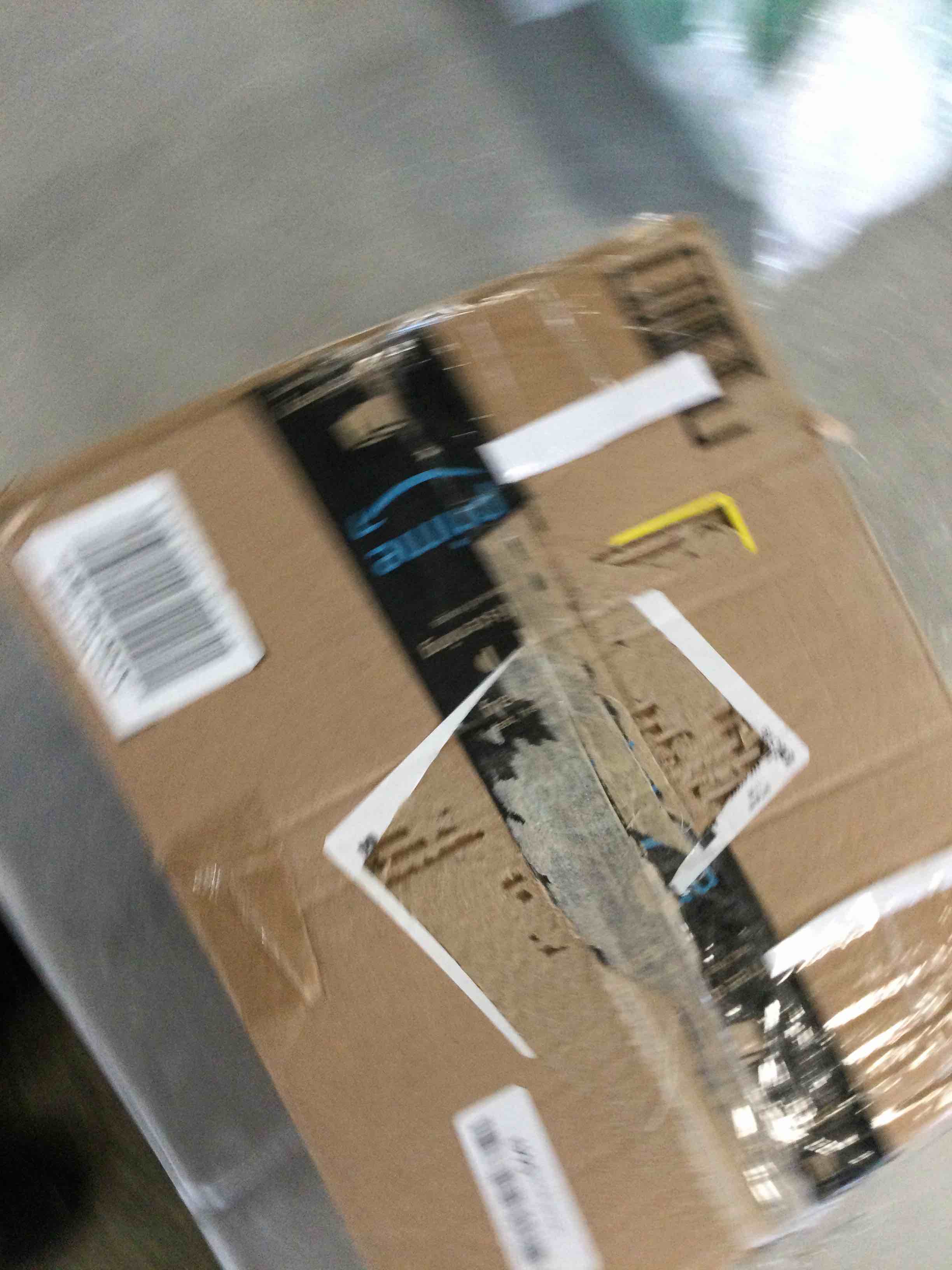 https://s3.amazonaws.com/lotting-images-prod/bidfta/ORG6132675_1707420855059.jpeg