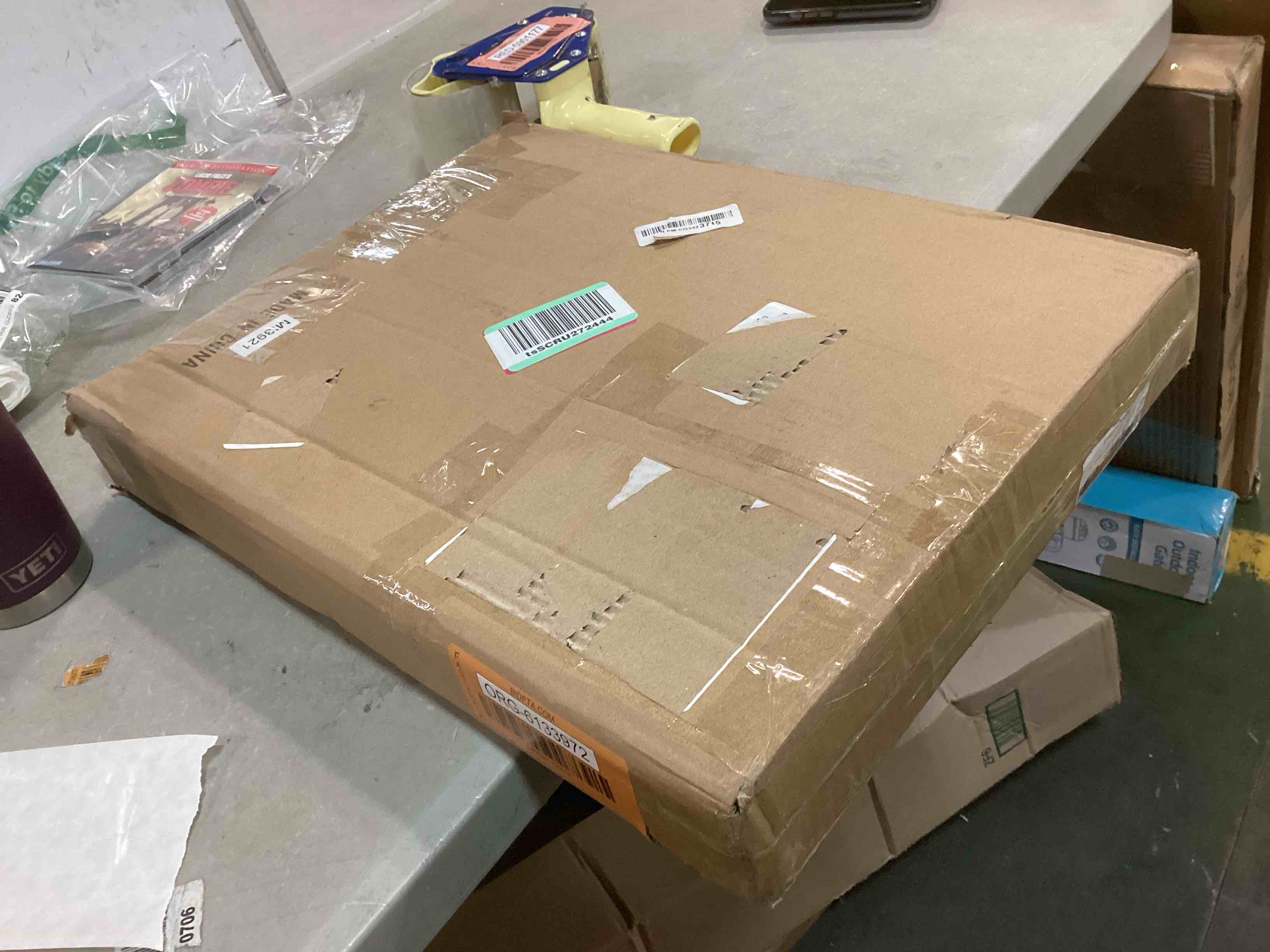 https://s3.amazonaws.com/lotting-images-prod/bidfta/ORG6133972_1707489701944.jpeg