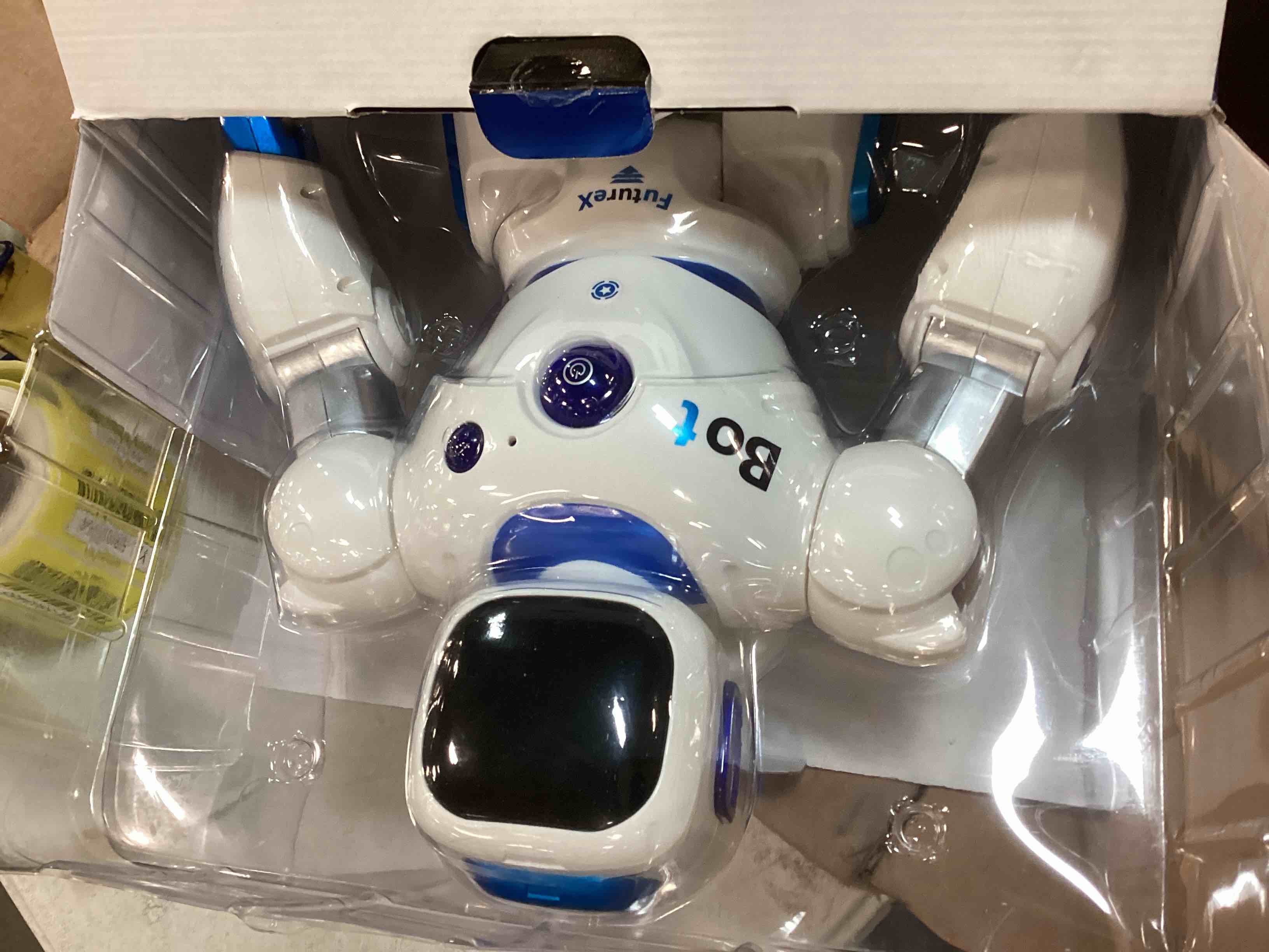 https://s3.amazonaws.com/lotting-images-prod/bidfta/ORG6134142_1707741474808.jpeg
