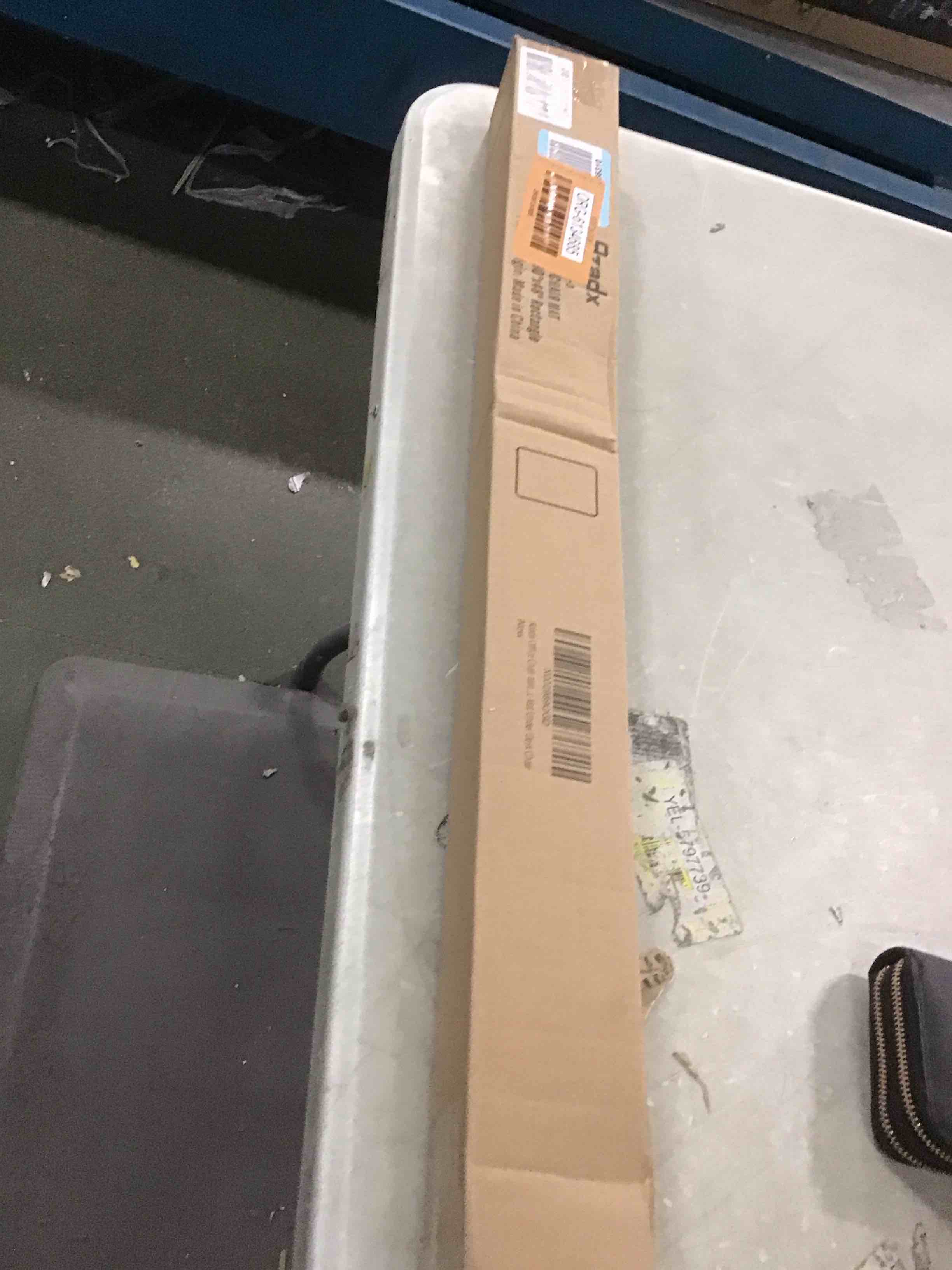 https://s3.amazonaws.com/lotting-images-prod/bidfta/ORG6134685_1709405491556.jpeg