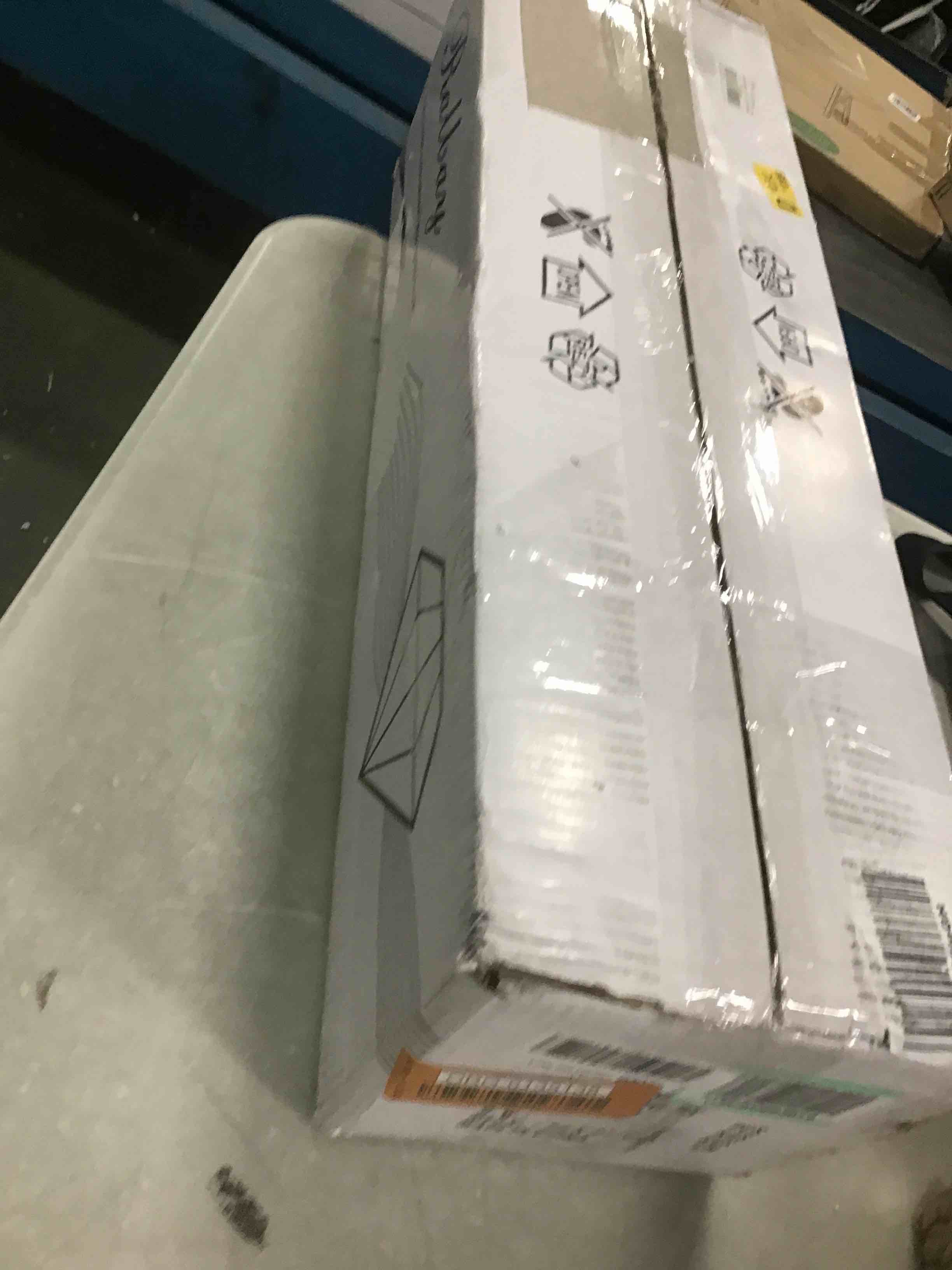 https://s3.amazonaws.com/lotting-images-prod/bidfta/ORG6135138_1709666841844.jpeg