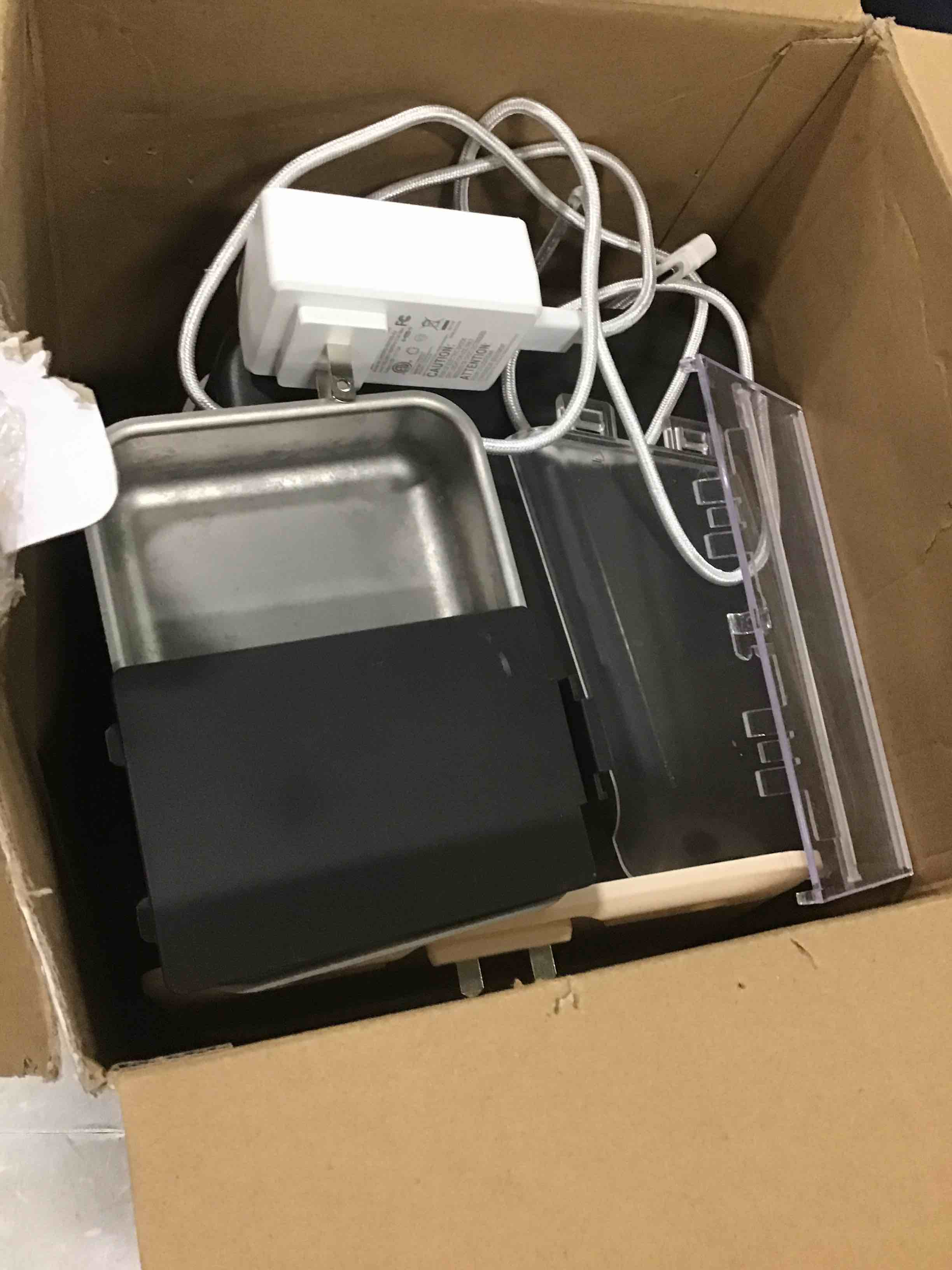 https://s3.amazonaws.com/lotting-images-prod/bidfta/ORG6135198_1709727672167.jpeg