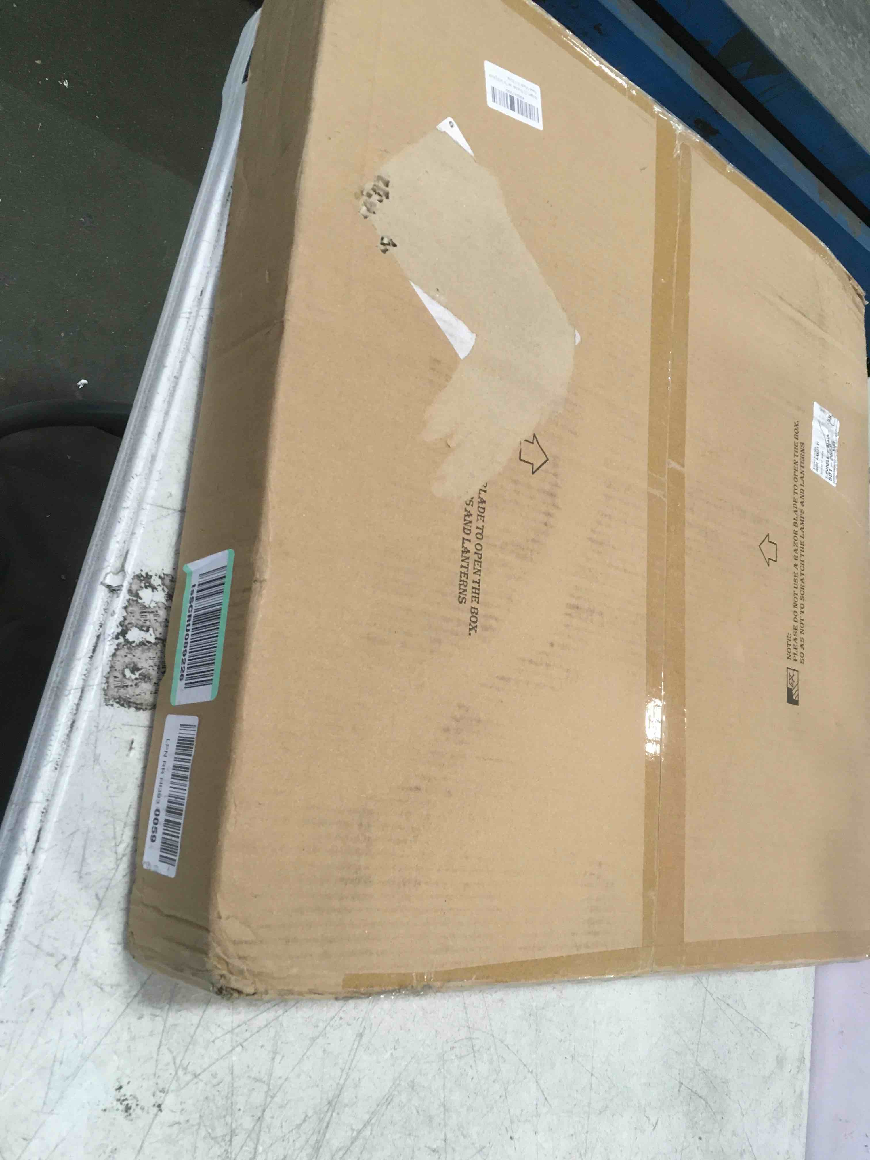 https://s3.amazonaws.com/lotting-images-prod/bidfta/ORG6135808_1707921207268.jpeg
