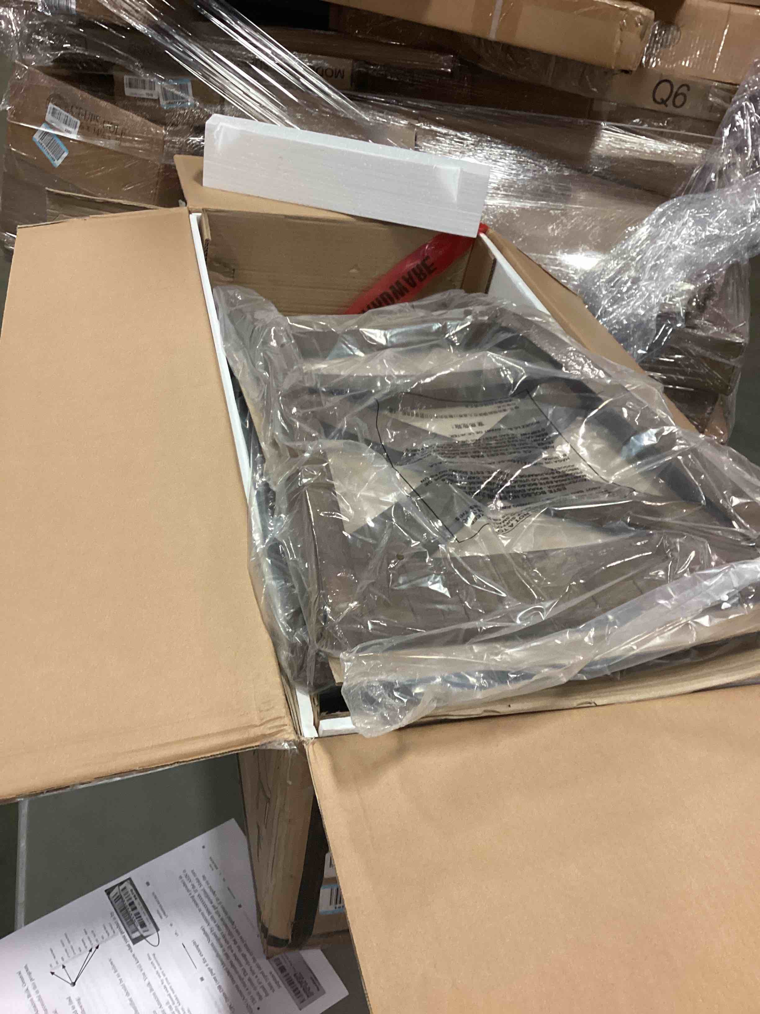 https://s3.amazonaws.com/lotting-images-prod/bidfta/ORG6136942_1709128690392.jpeg