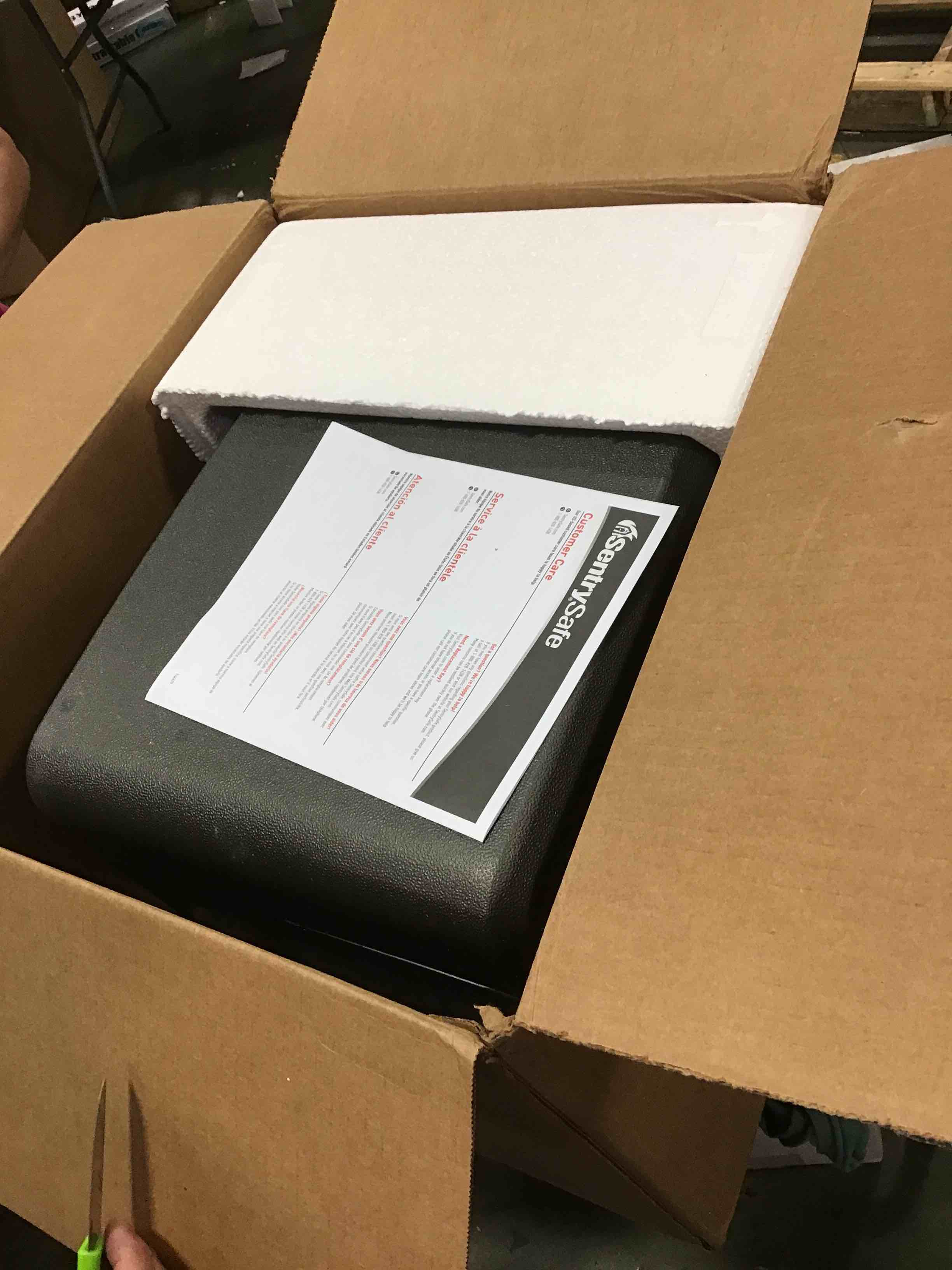 https://s3.amazonaws.com/lotting-images-prod/bidfta/ORG6137034_1709145197725.jpeg