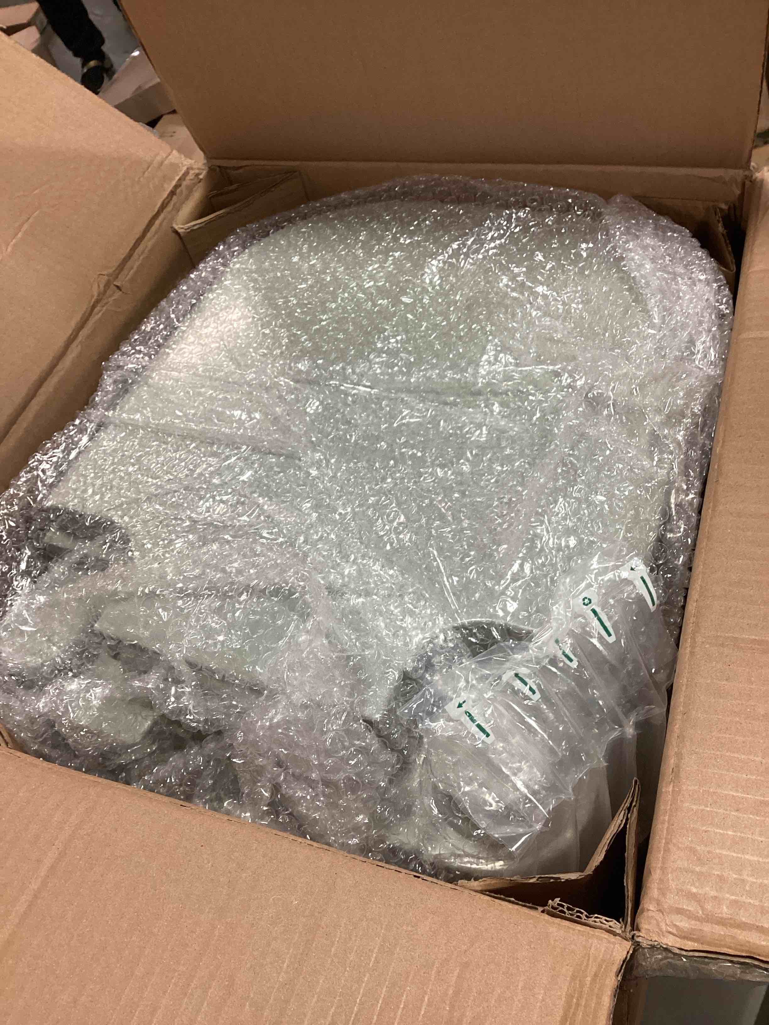 https://s3.amazonaws.com/lotting-images-prod/bidfta/ORG6137704_1709673180438.jpeg