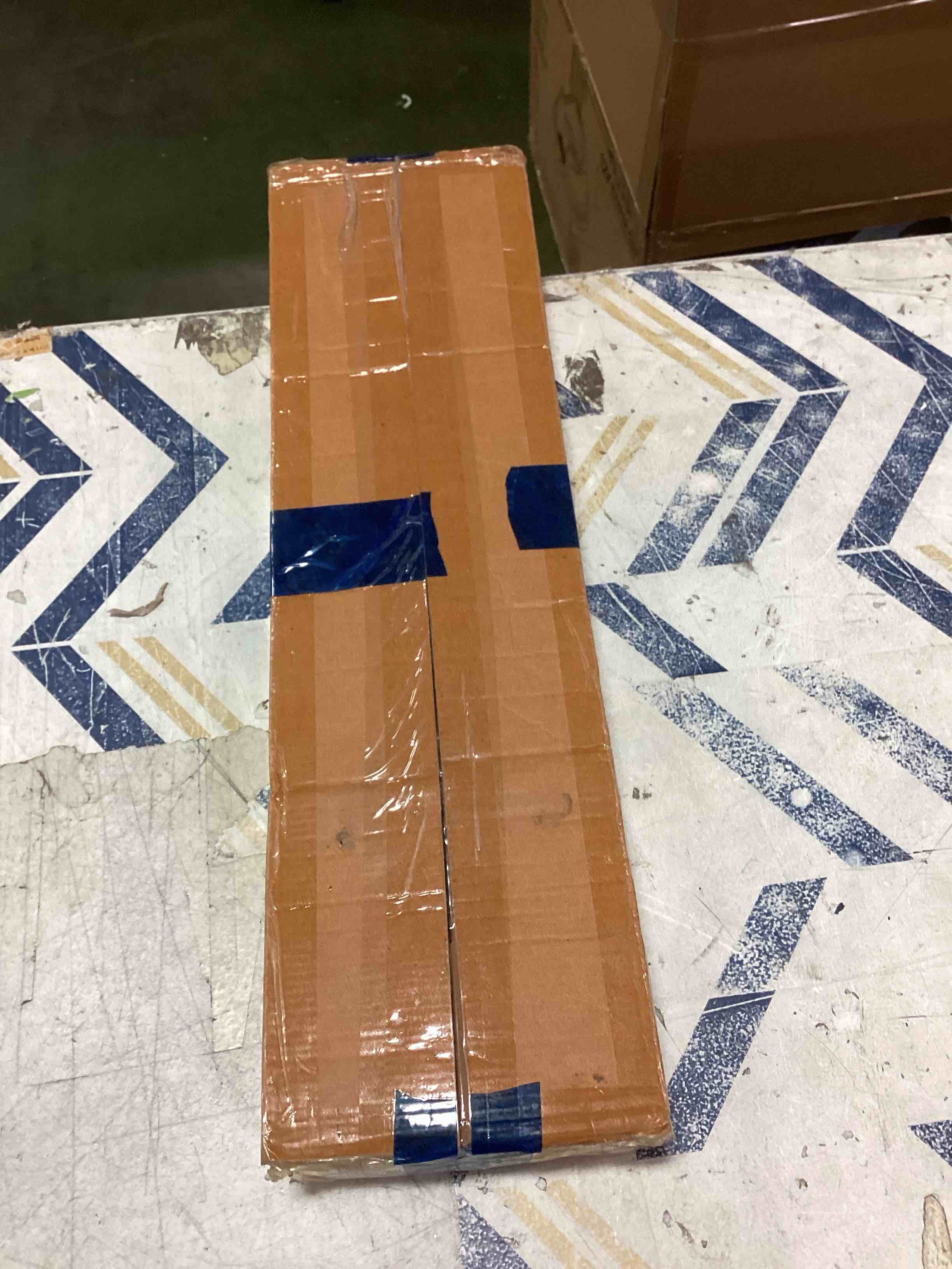 https://s3.amazonaws.com/lotting-images-prod/bidfta/ORG6137817_1709825524401.jpeg