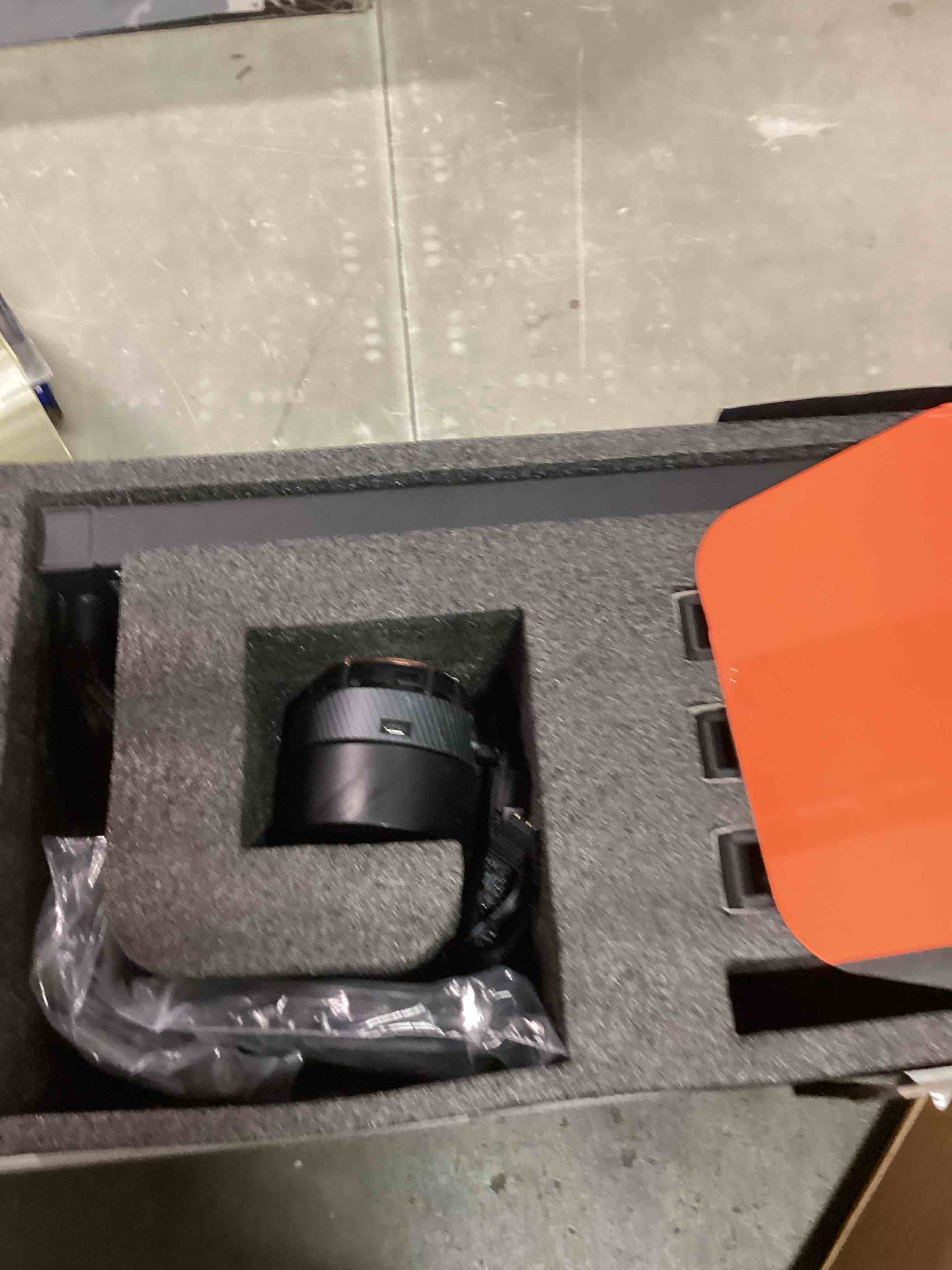 https://s3.amazonaws.com/lotting-images-prod/bidfta/ORG6138418_1710786106030.jpeg