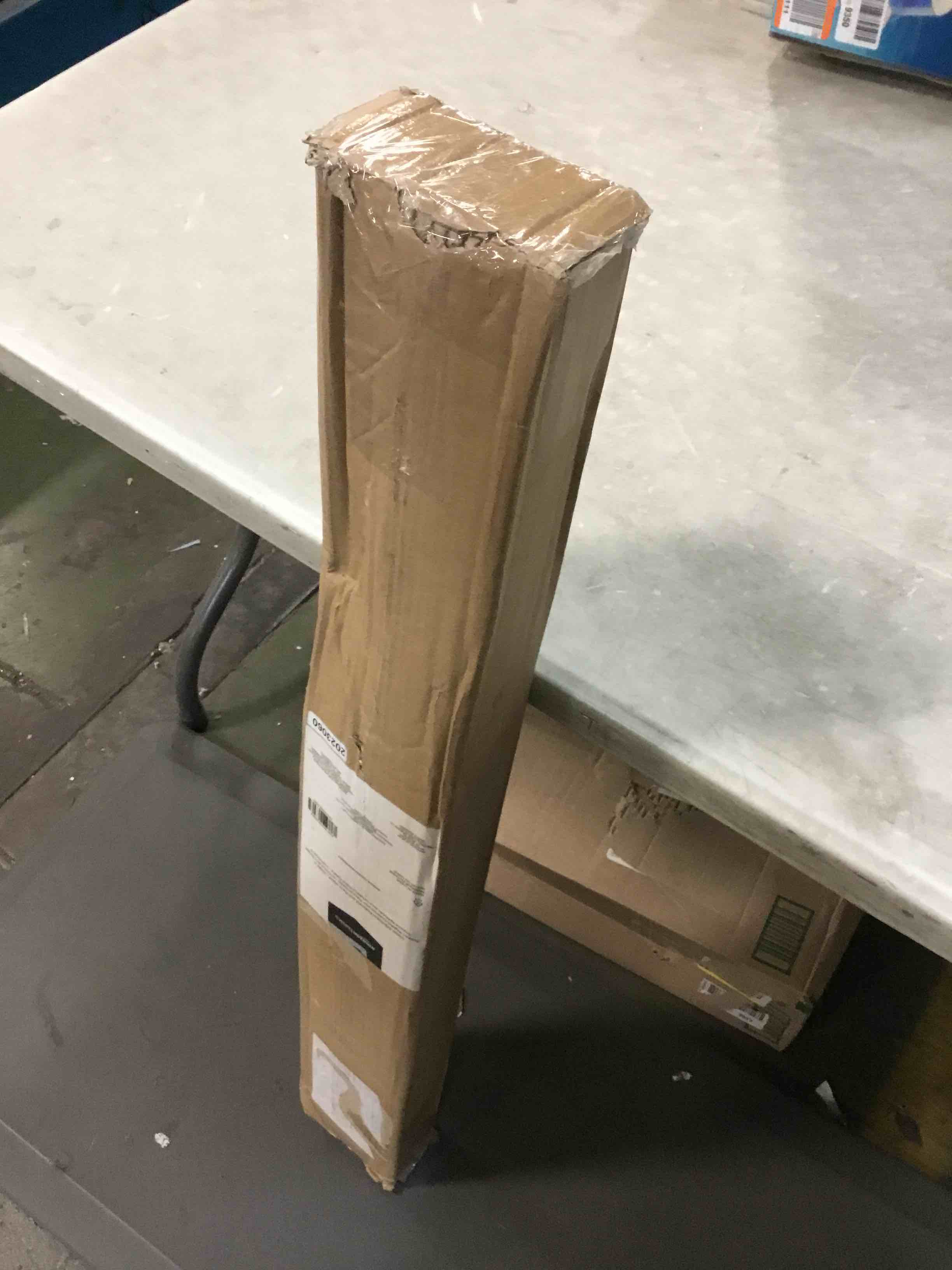 https://s3.amazonaws.com/lotting-images-prod/bidfta/ORG6145484_1709137000673.jpeg