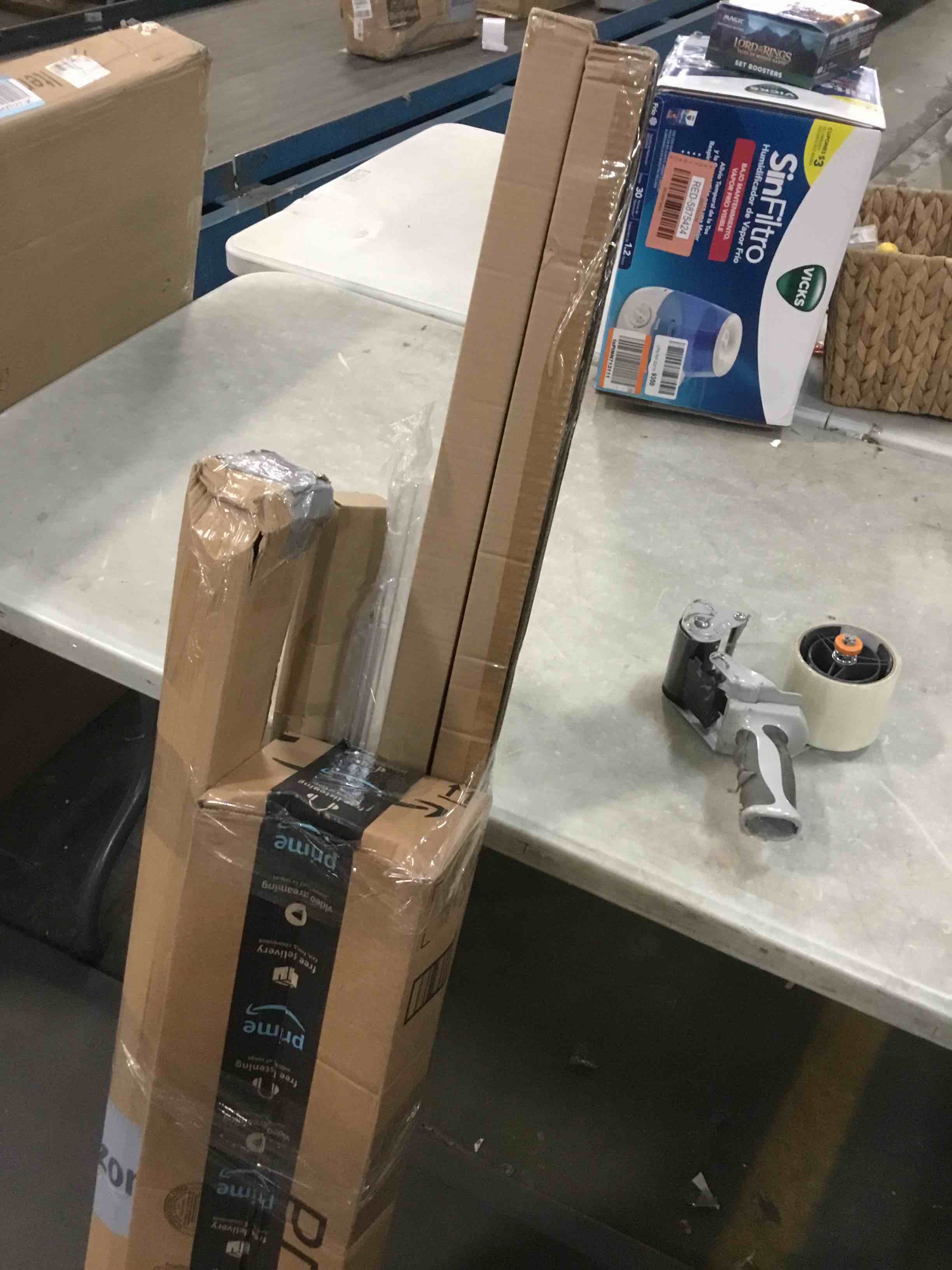 Assortment of Miscellaneous products (May Include cordless shade, curtain rods, retractable baby gate, Led universal linear lamp and more or other use)