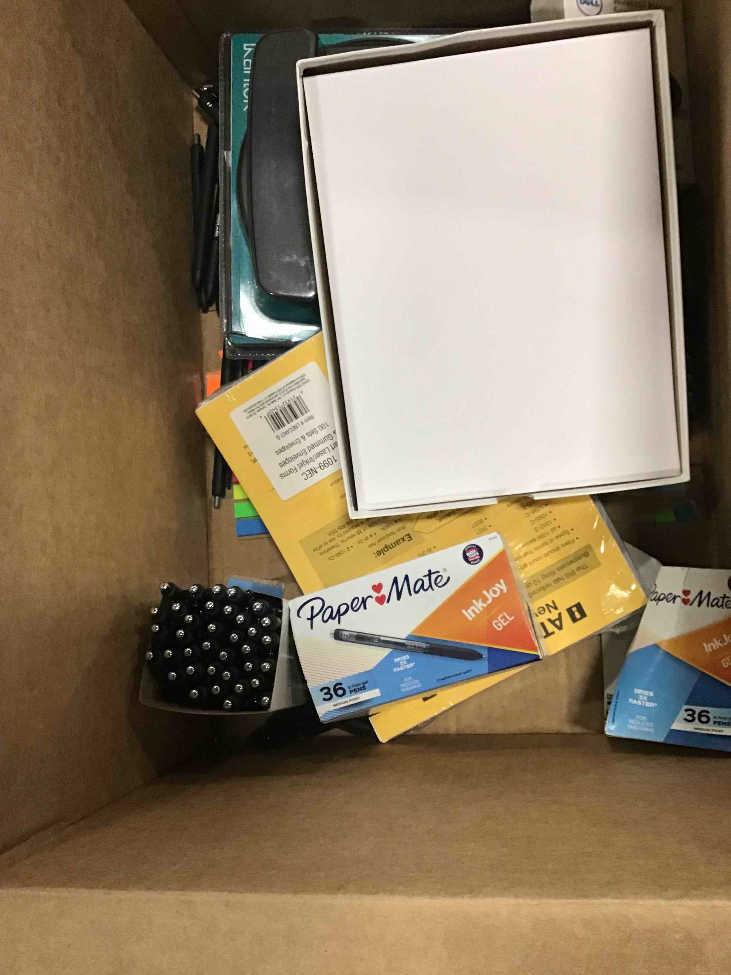https://s3.amazonaws.com/lotting-images-prod/bidfta/ORG6146604_1709049296481.jpeg