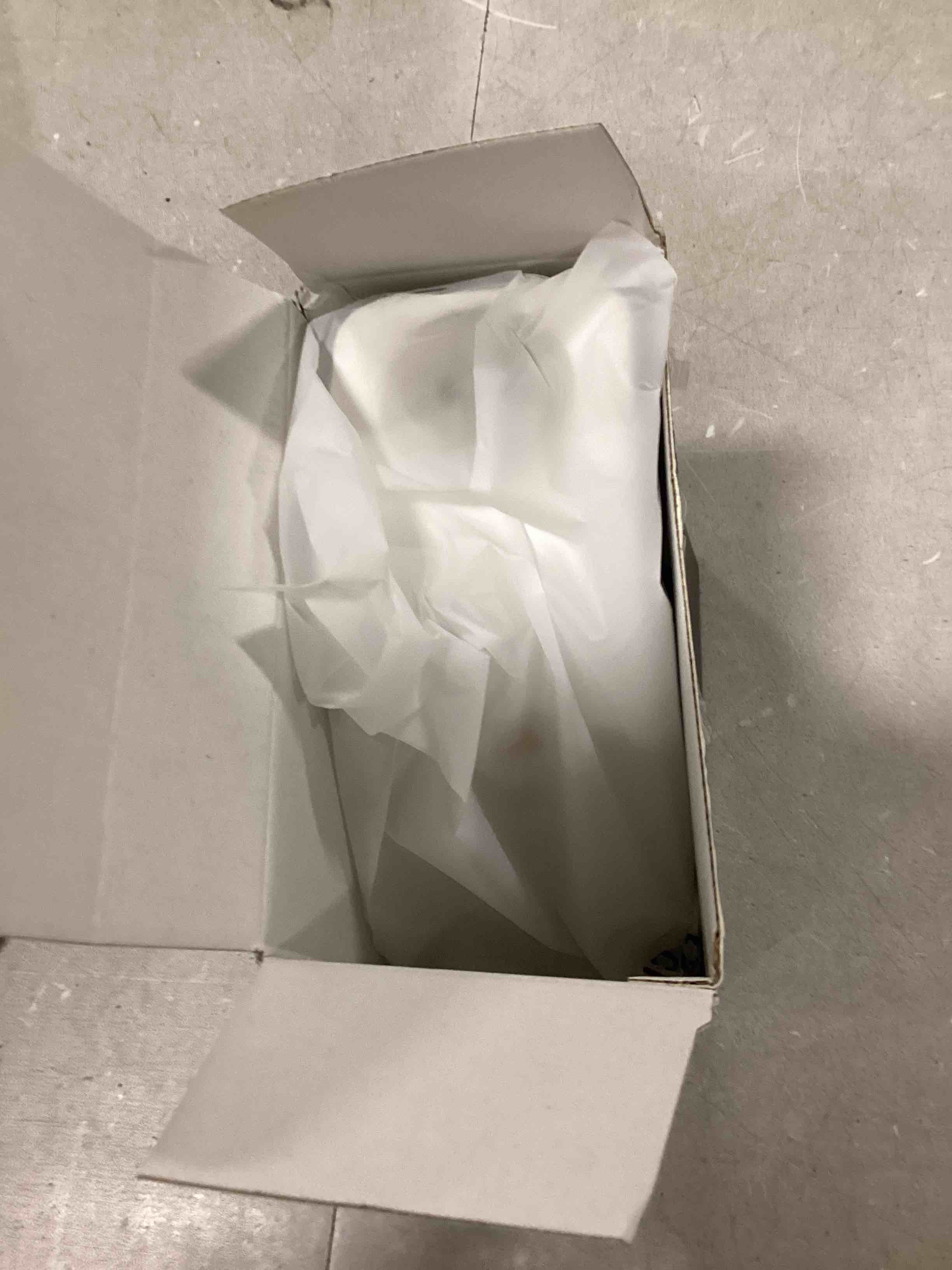 https://s3.amazonaws.com/lotting-images-prod/bidfta/ORG6146941_1709136304095.jpeg