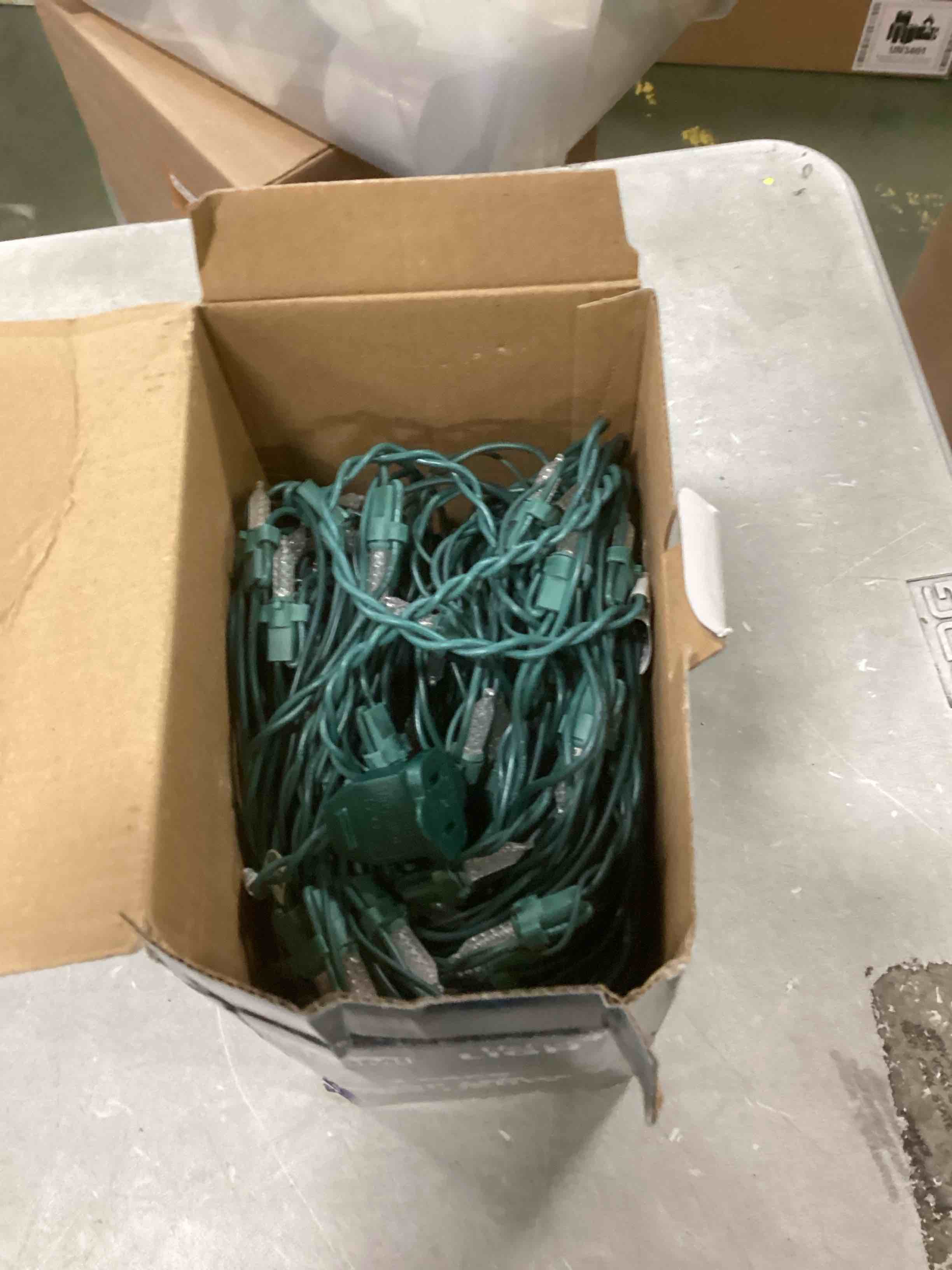 https://s3.amazonaws.com/lotting-images-prod/bidfta/ORG6147108_1709208668572.jpeg