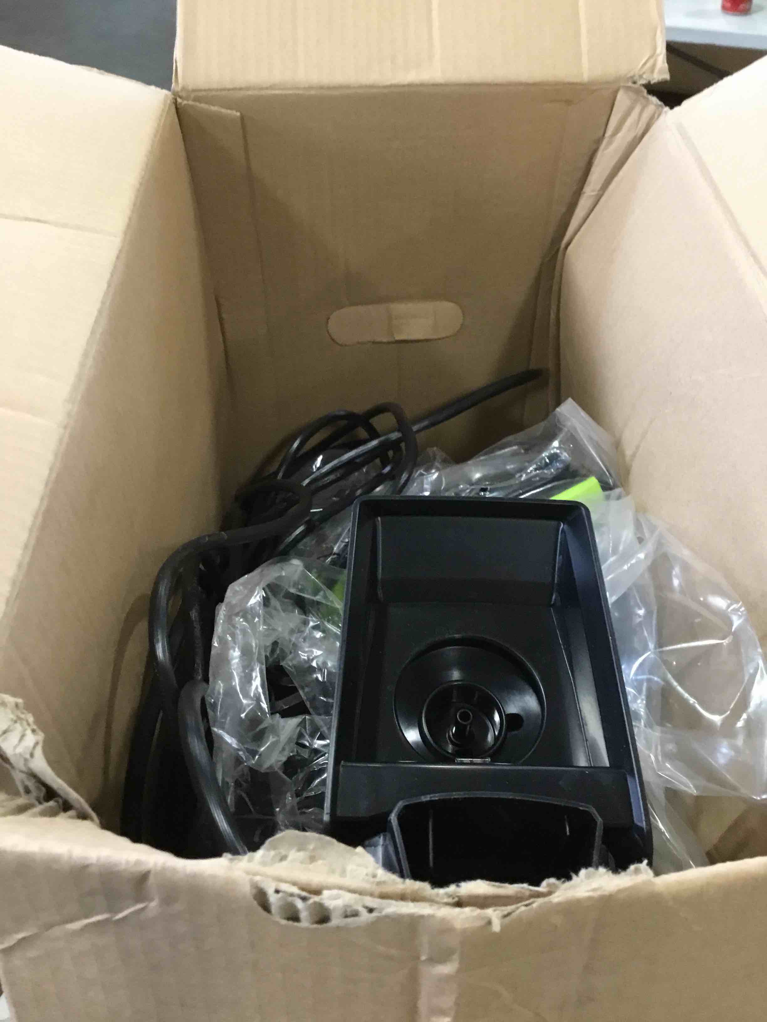 https://s3.amazonaws.com/lotting-images-prod/bidfta/ORG6147403_1709310104548.jpeg
