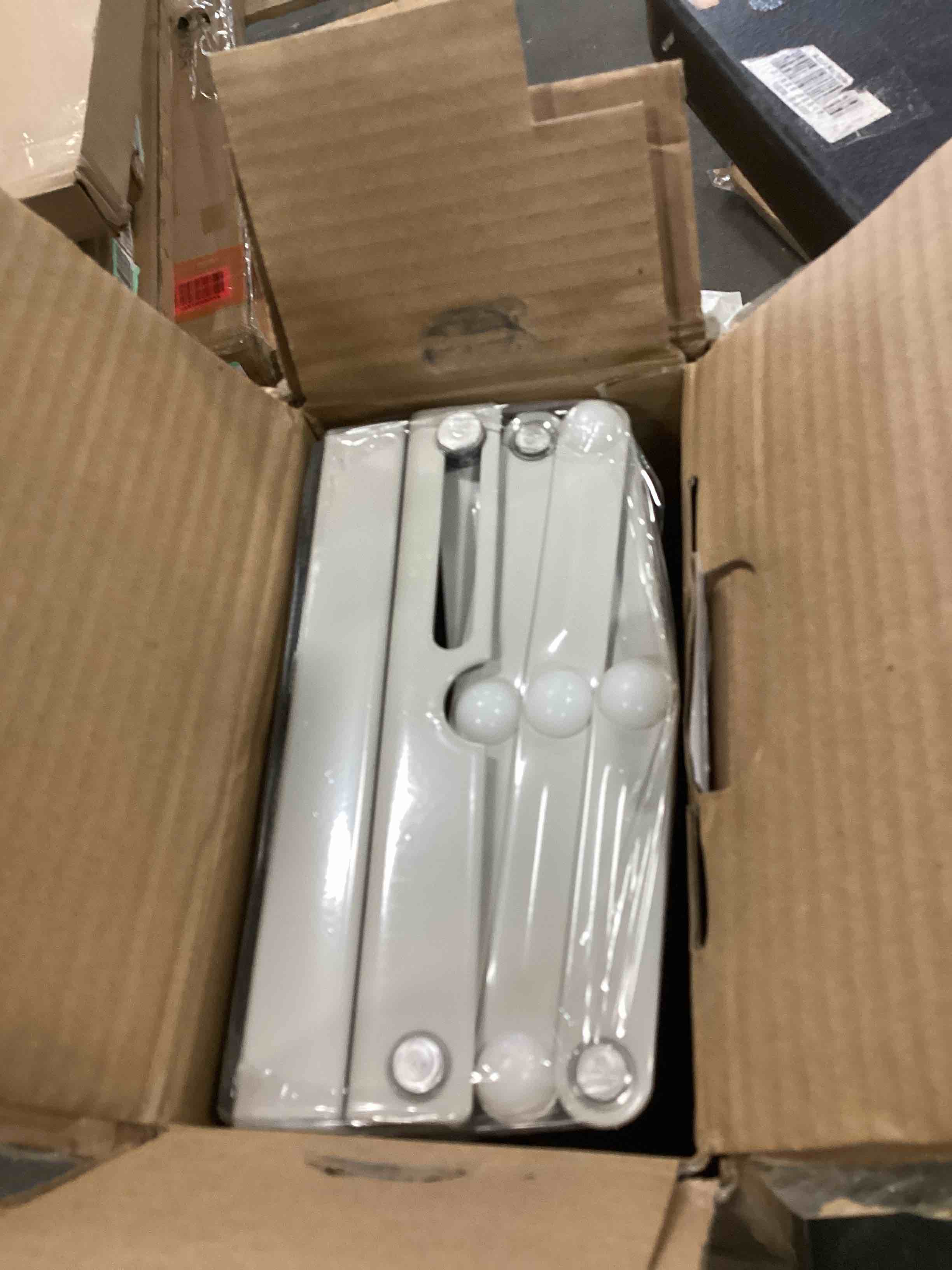 https://s3.amazonaws.com/lotting-images-prod/bidfta/ORG6147857_1708795712764.jpeg