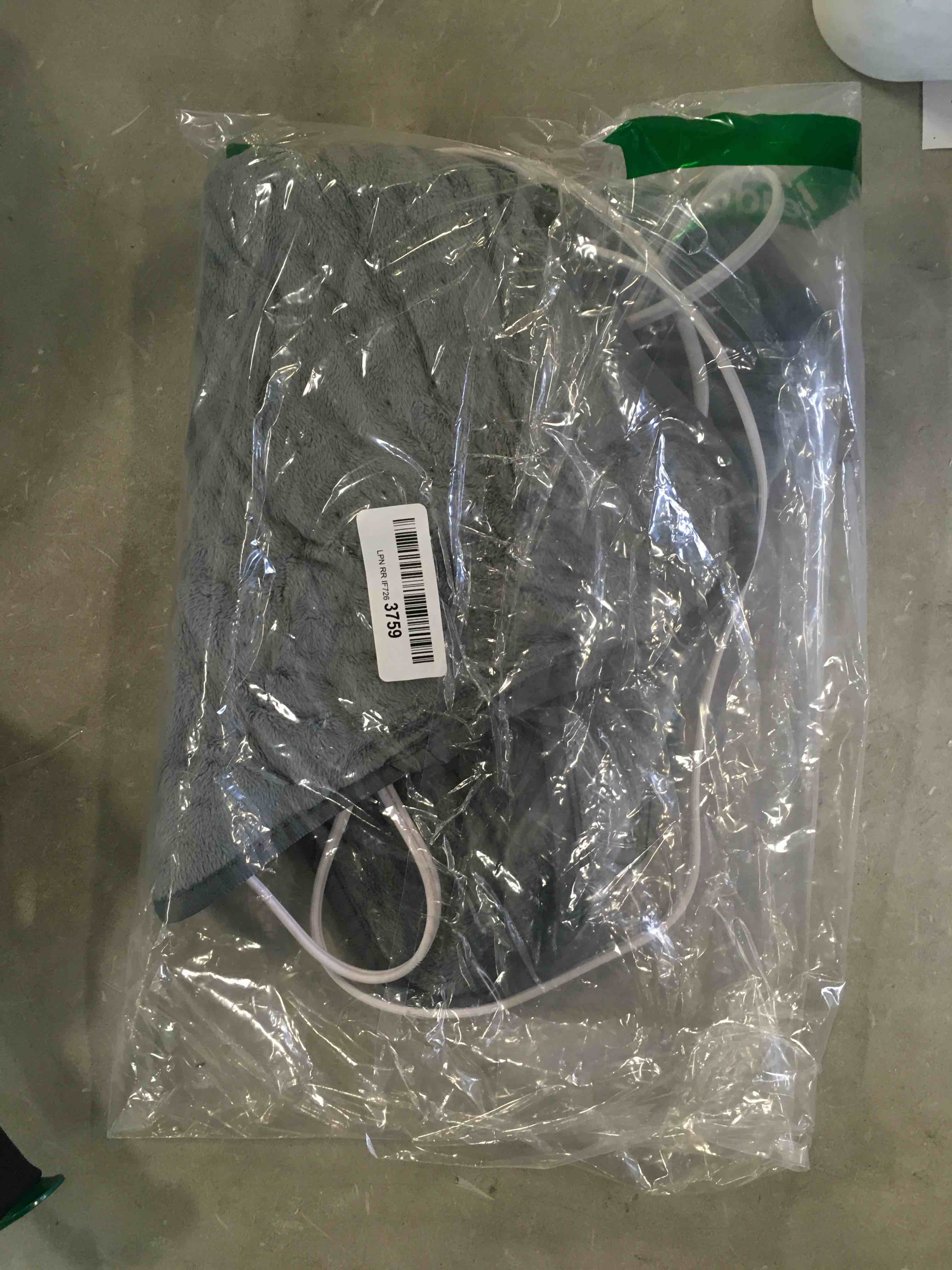 https://s3.amazonaws.com/lotting-images-prod/bidfta/ORG6165611_1713282105344.jpeg