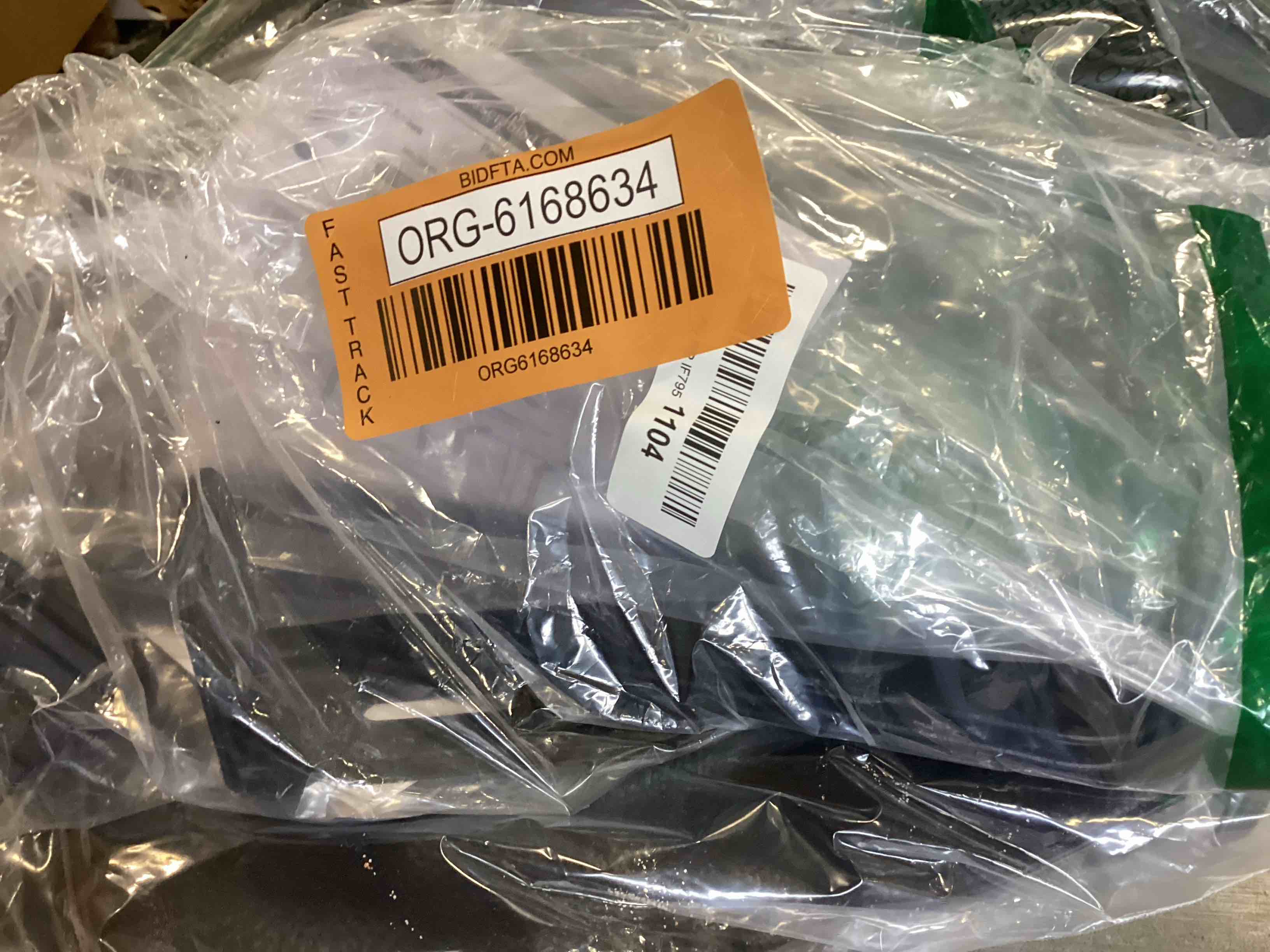 https://s3.amazonaws.com/lotting-images-prod/bidfta/ORG6168634_1713462904044.jpeg