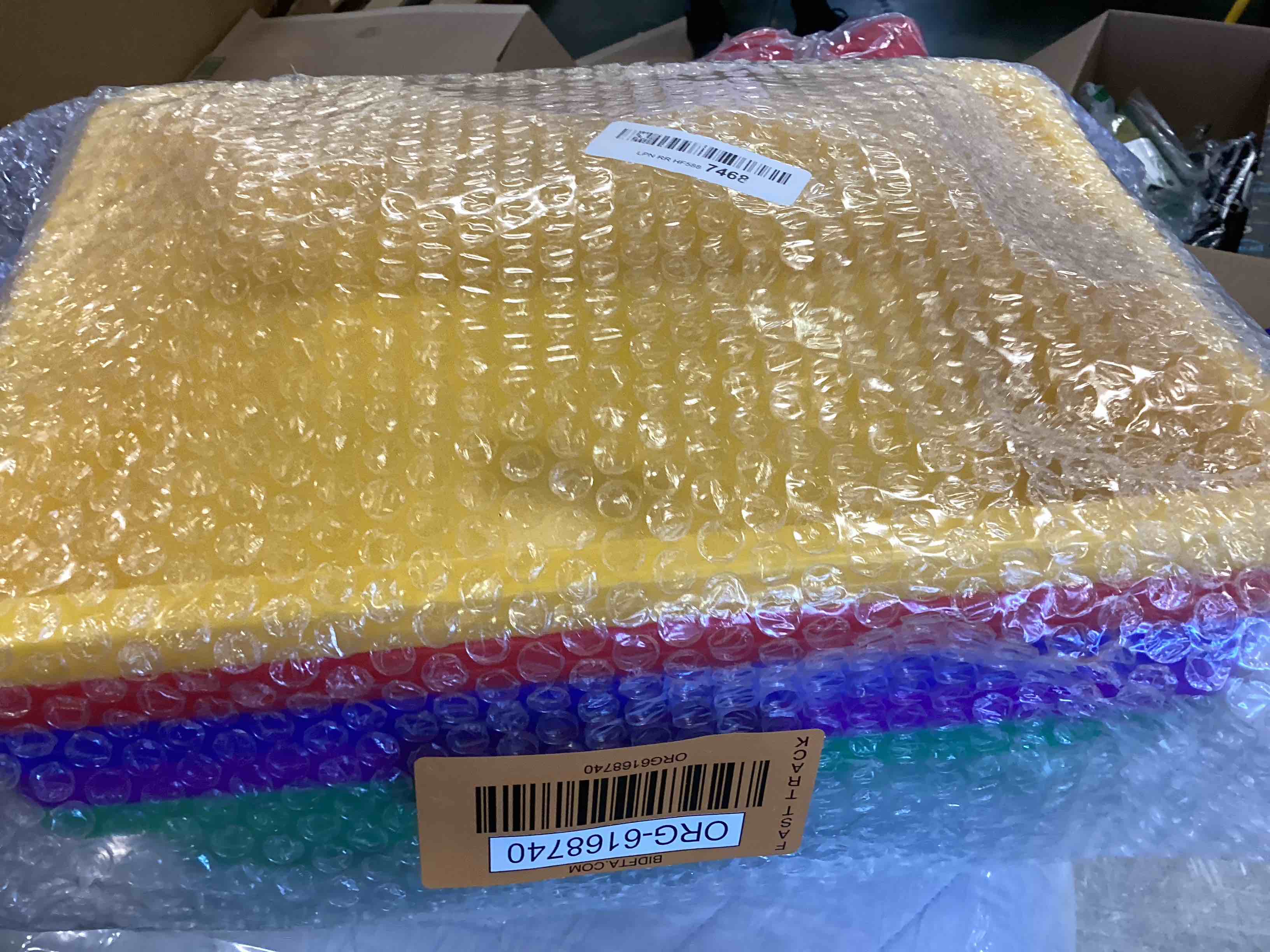 https://s3.amazonaws.com/lotting-images-prod/bidfta/ORG6168740_1713469915210.jpeg