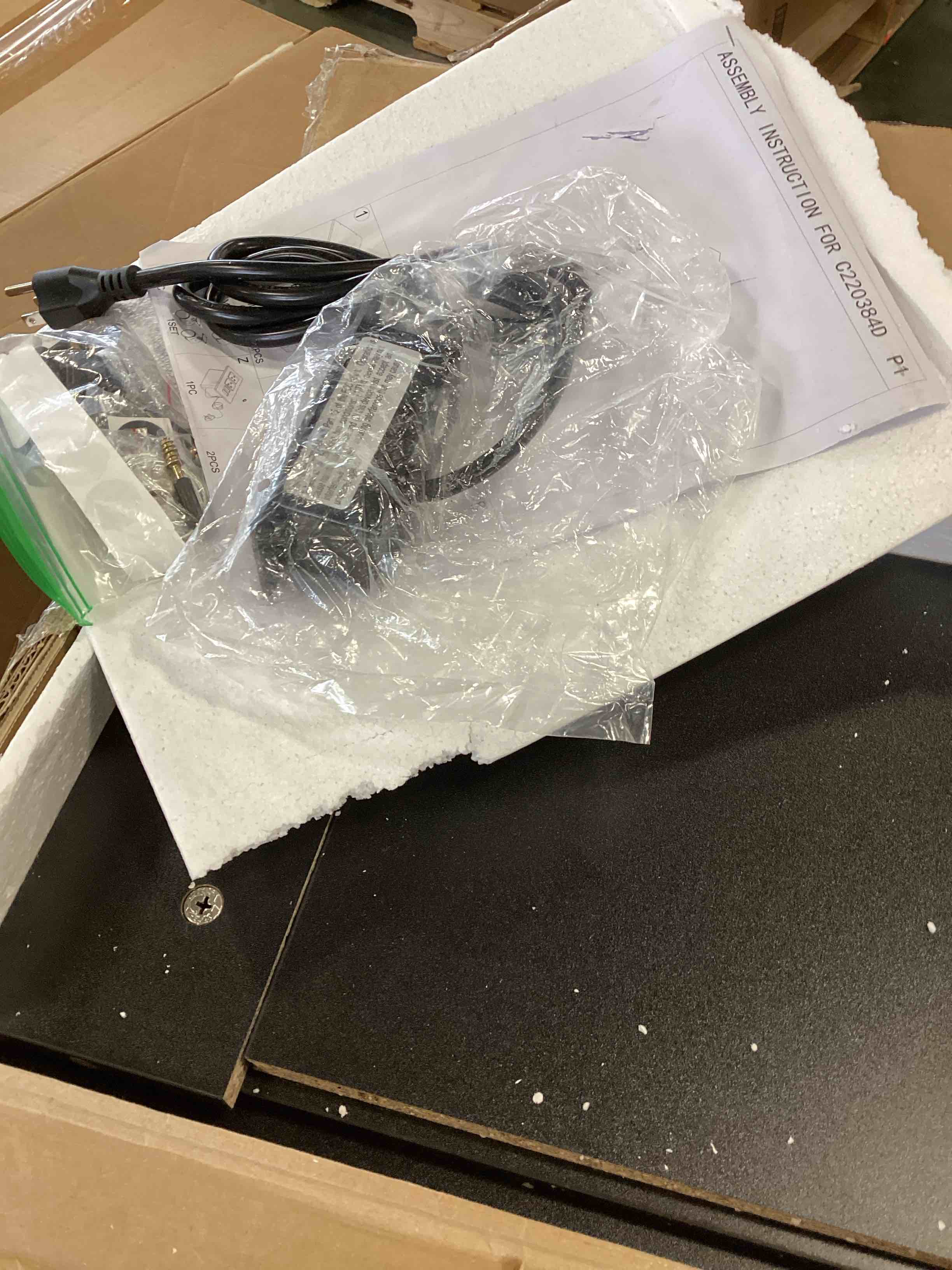 https://s3.amazonaws.com/lotting-images-prod/bidfta/ORG6169393_1713970617270.jpeg