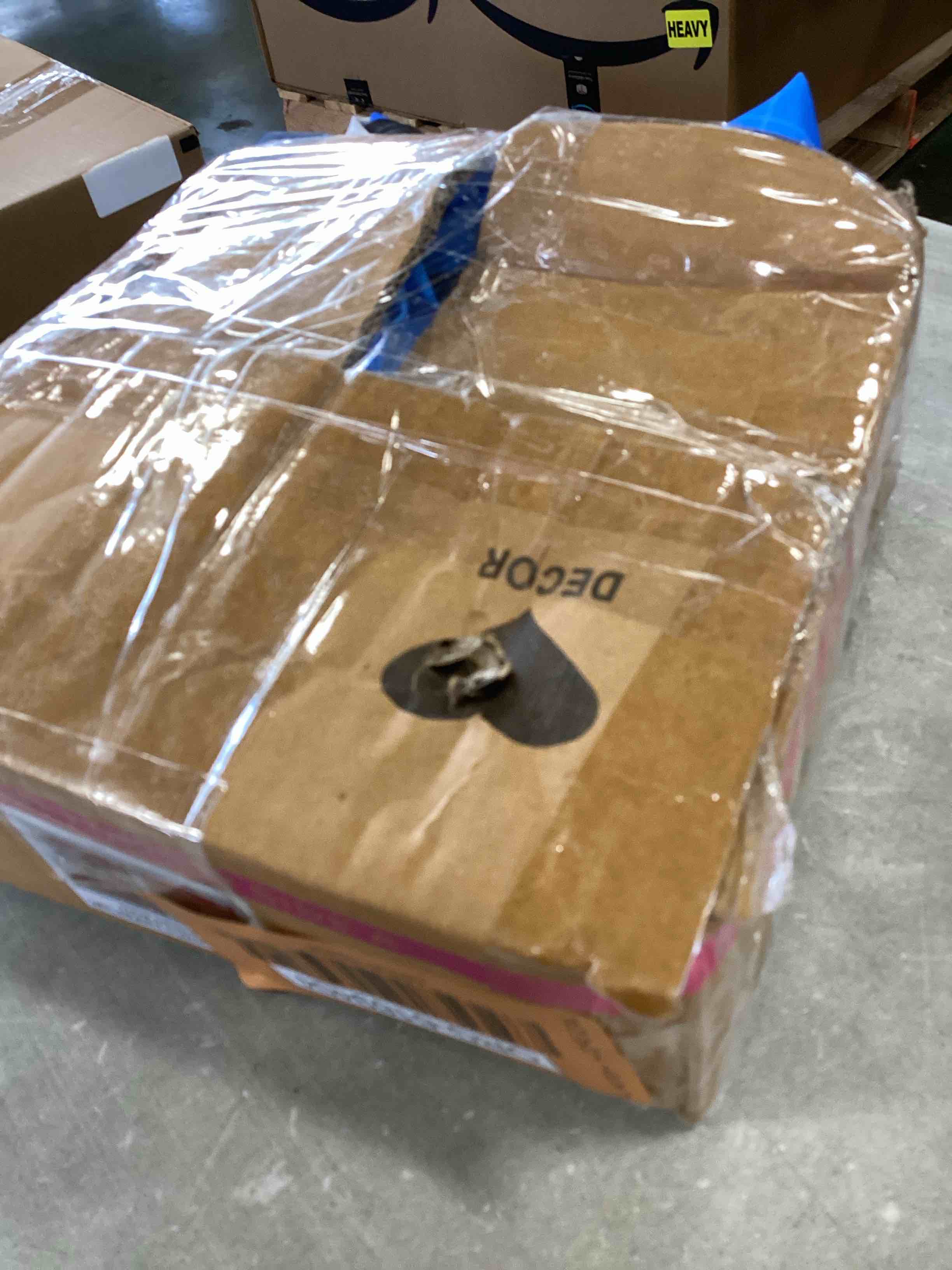 https://s3.amazonaws.com/lotting-images-prod/bidfta/ORG6169404_1713972112504.jpeg
