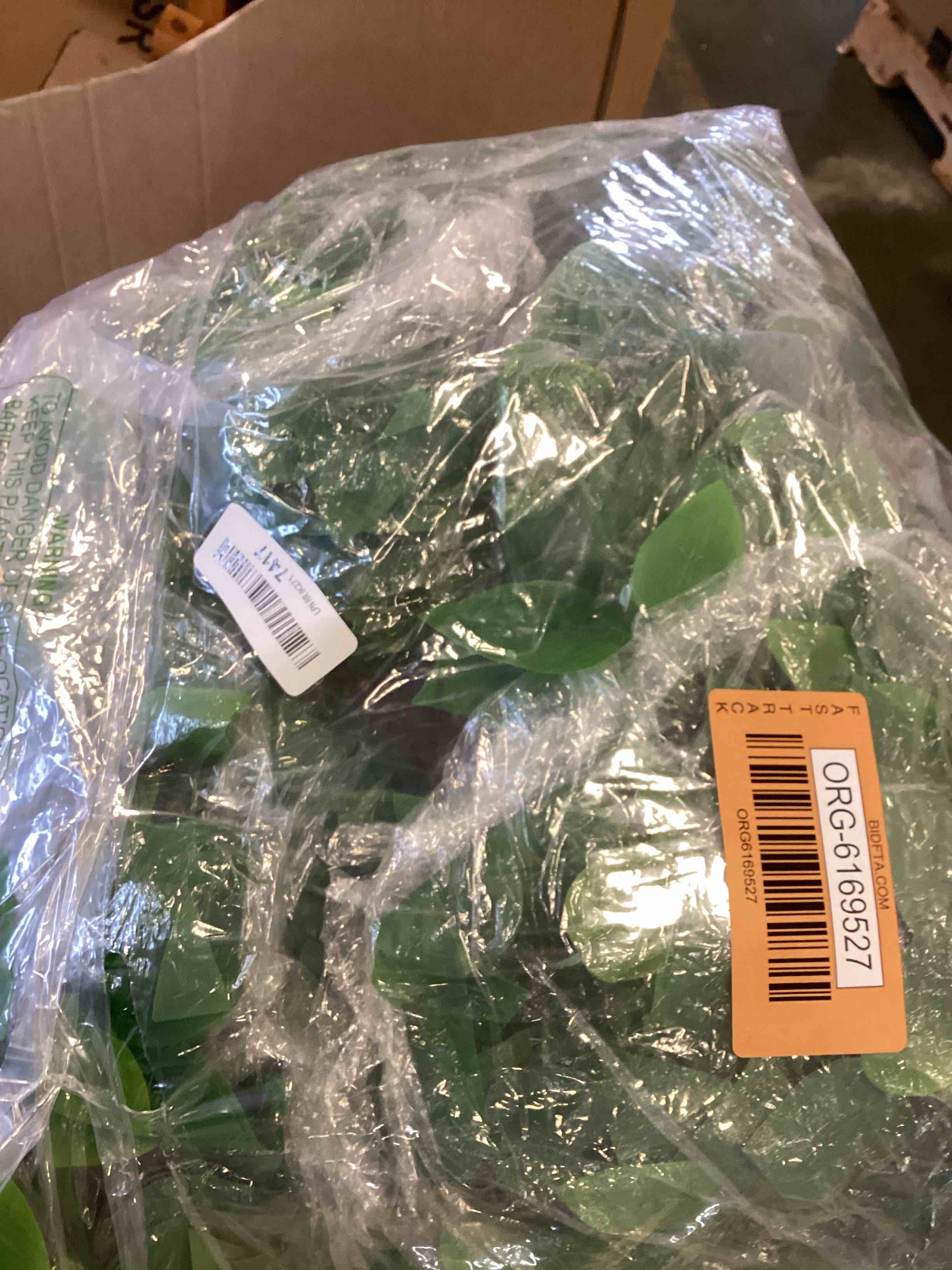 https://s3.amazonaws.com/lotting-images-prod/bidfta/ORG6169527_1713989752138.jpeg