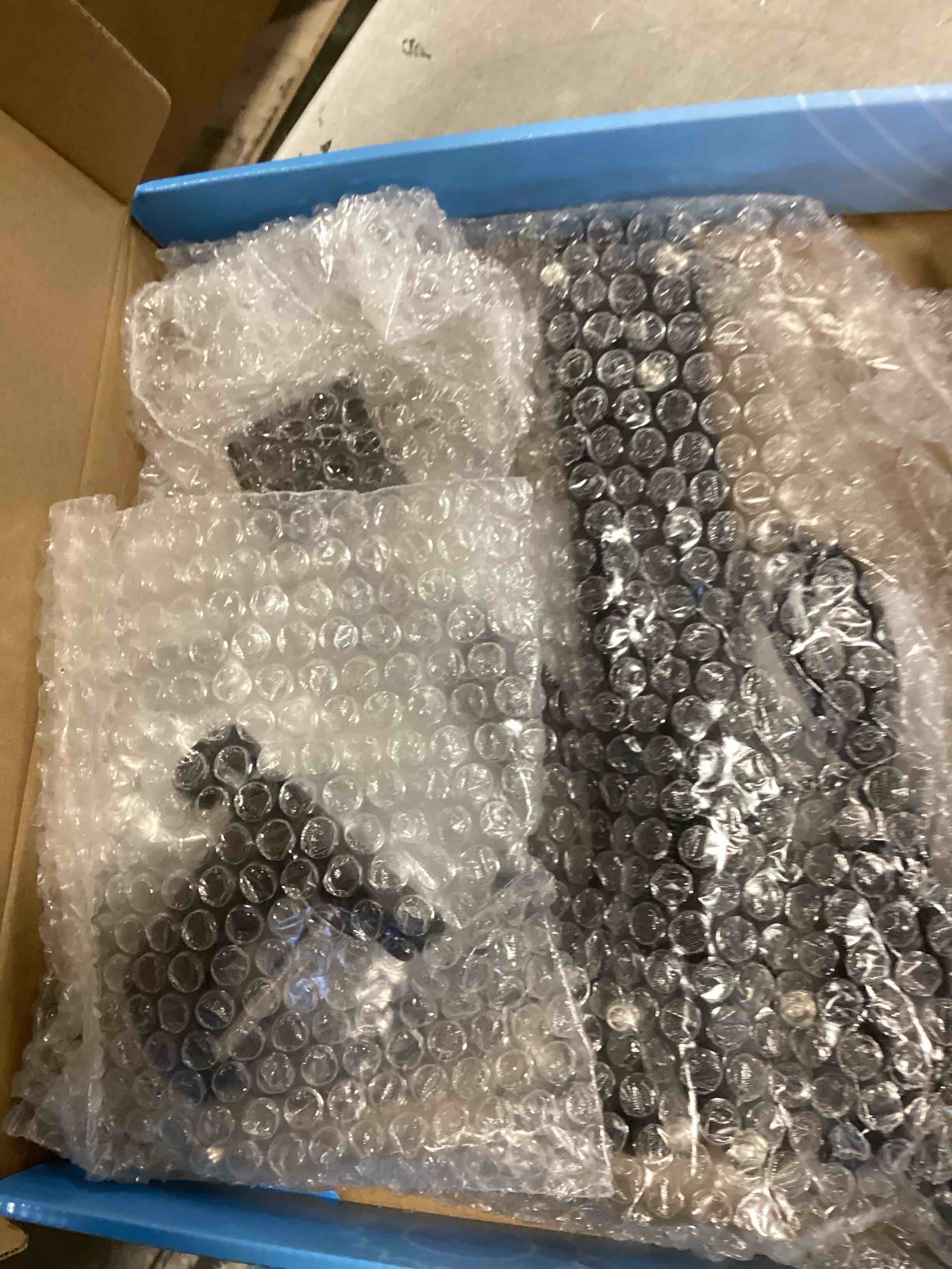 https://s3.amazonaws.com/lotting-images-prod/bidfta/ORG6169880_1714130330569.jpeg