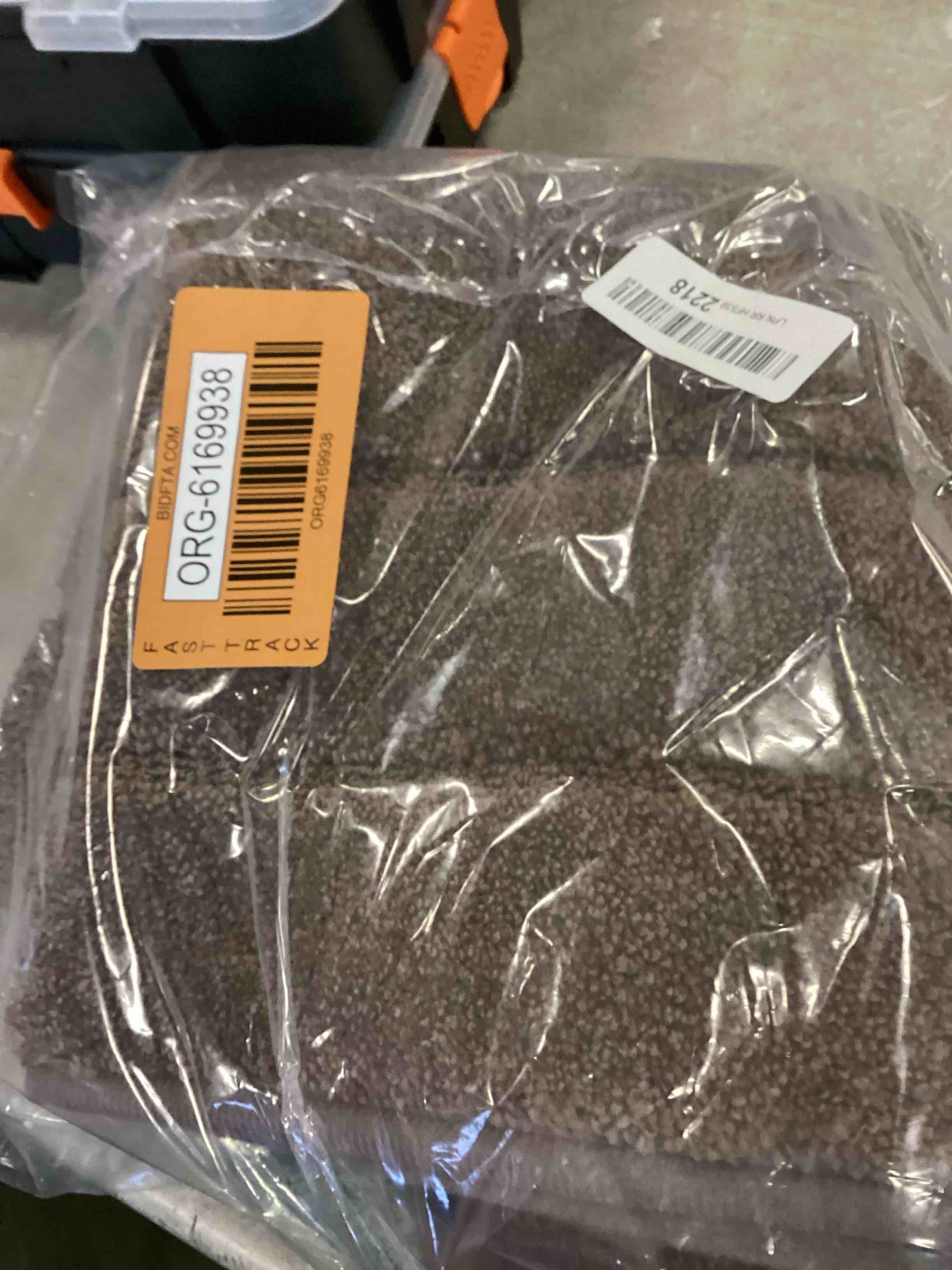 https://s3.amazonaws.com/lotting-images-prod/bidfta/ORG6169938_1714134758726.jpeg