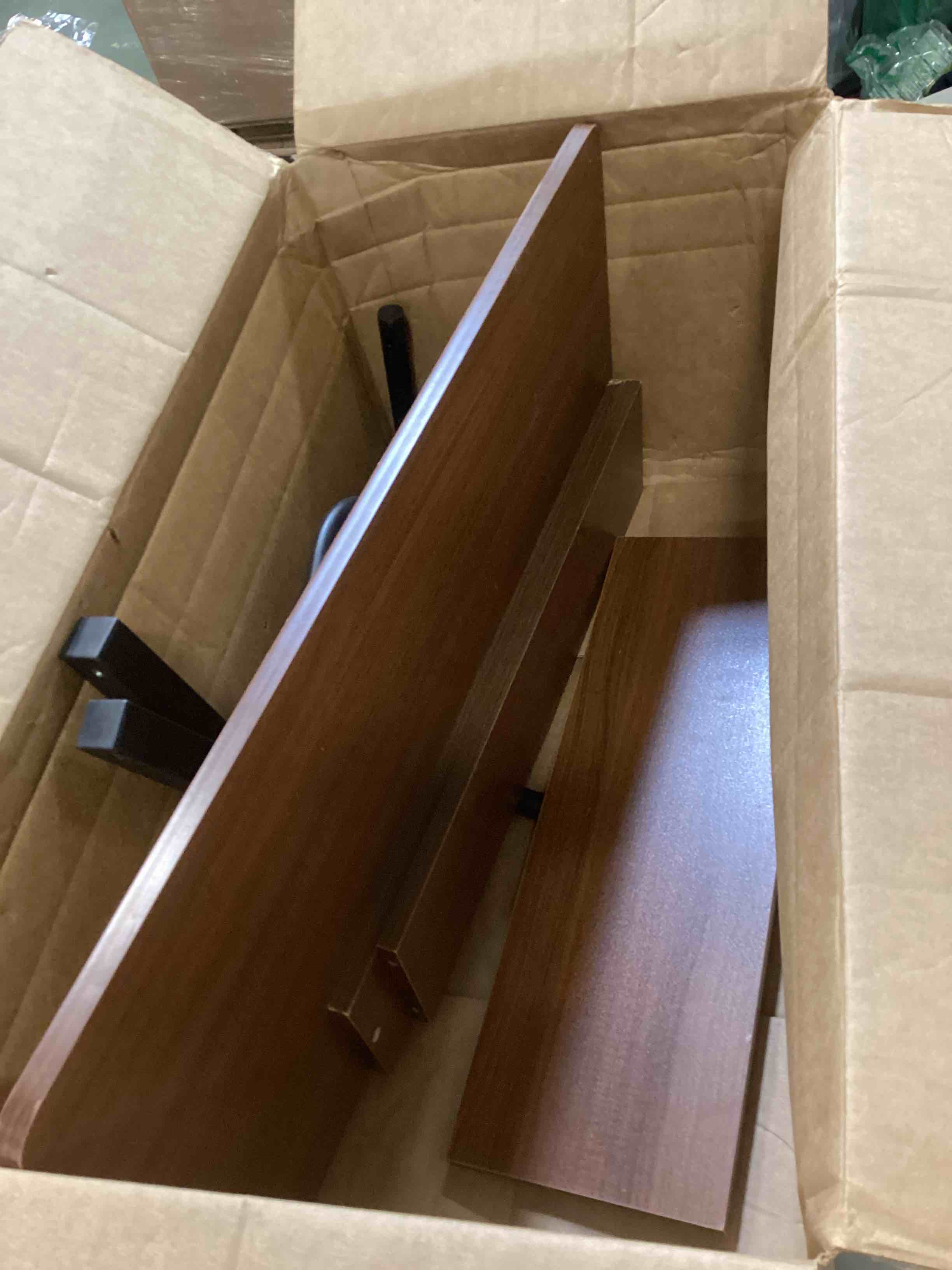 https://s3.amazonaws.com/lotting-images-prod/bidfta/ORG6169965_1713551298656.jpeg