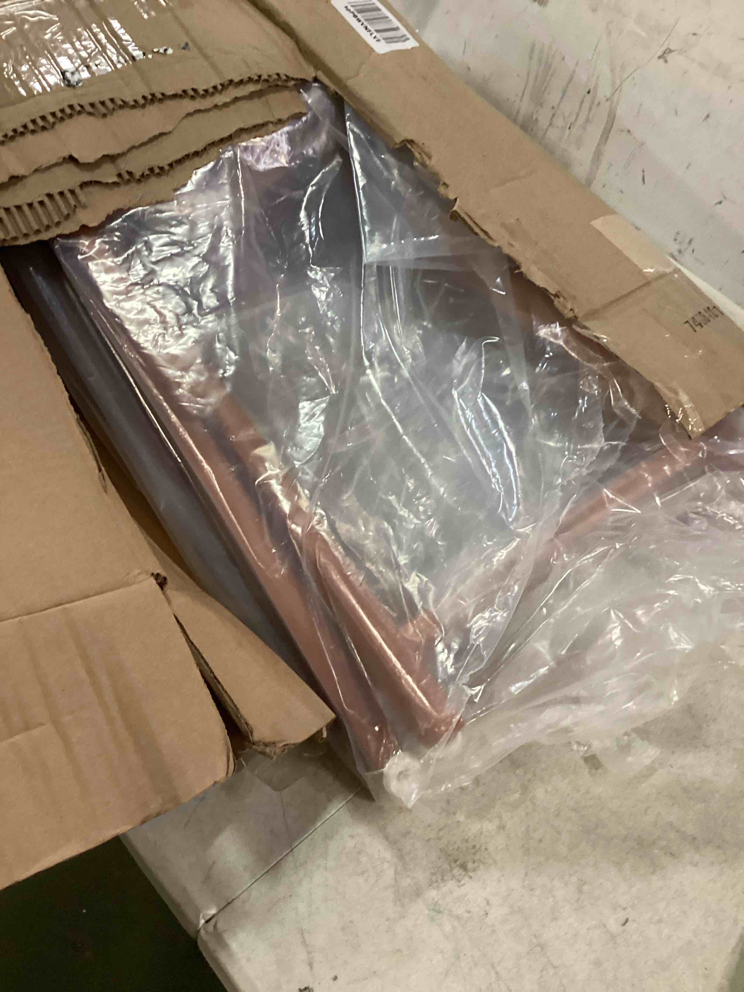 https://s3.amazonaws.com/lotting-images-prod/bidfta/ORG6170005_1713874627508.jpeg