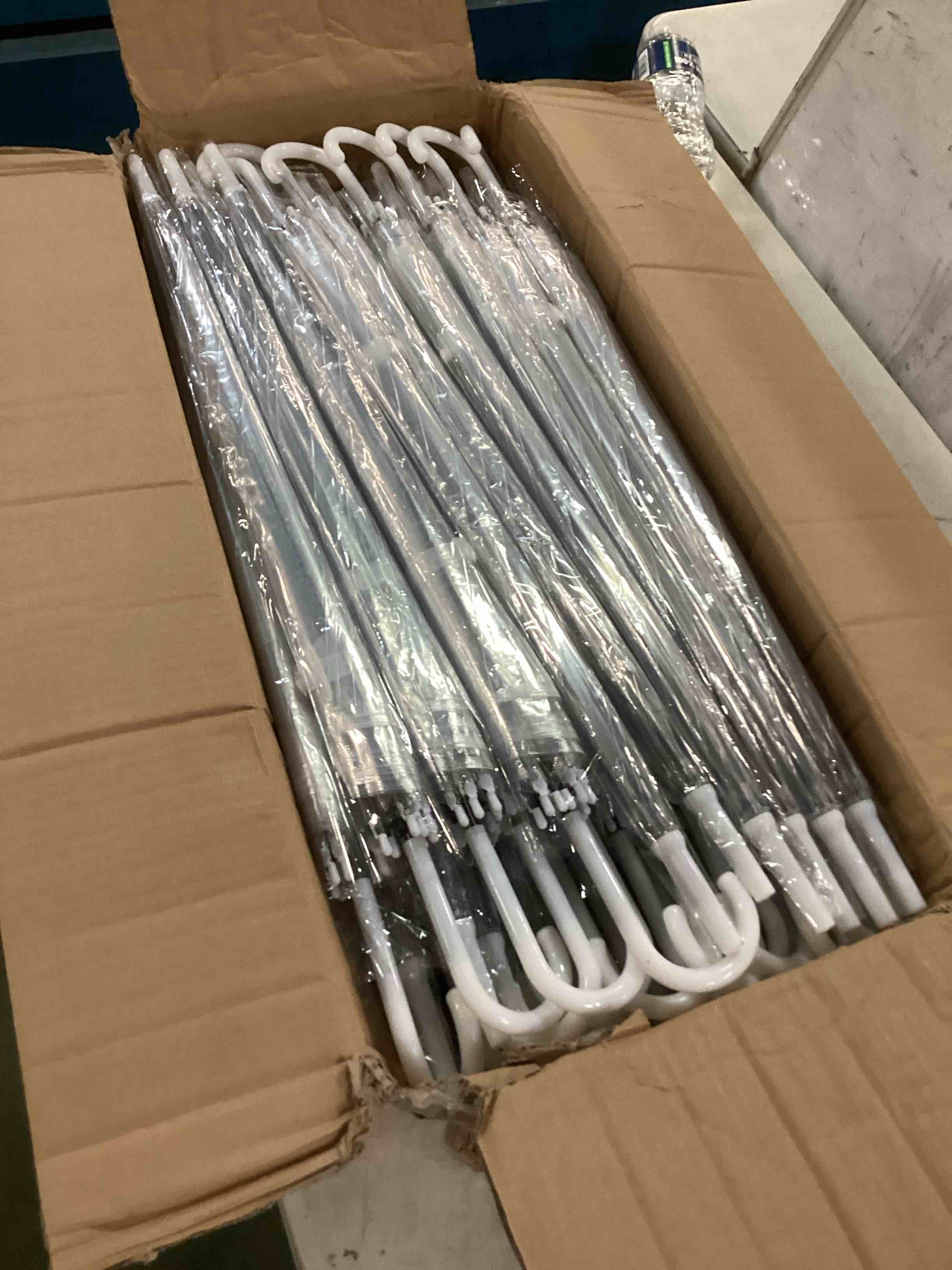 https://s3.amazonaws.com/lotting-images-prod/bidfta/ORG6170009_1713875139544.jpeg