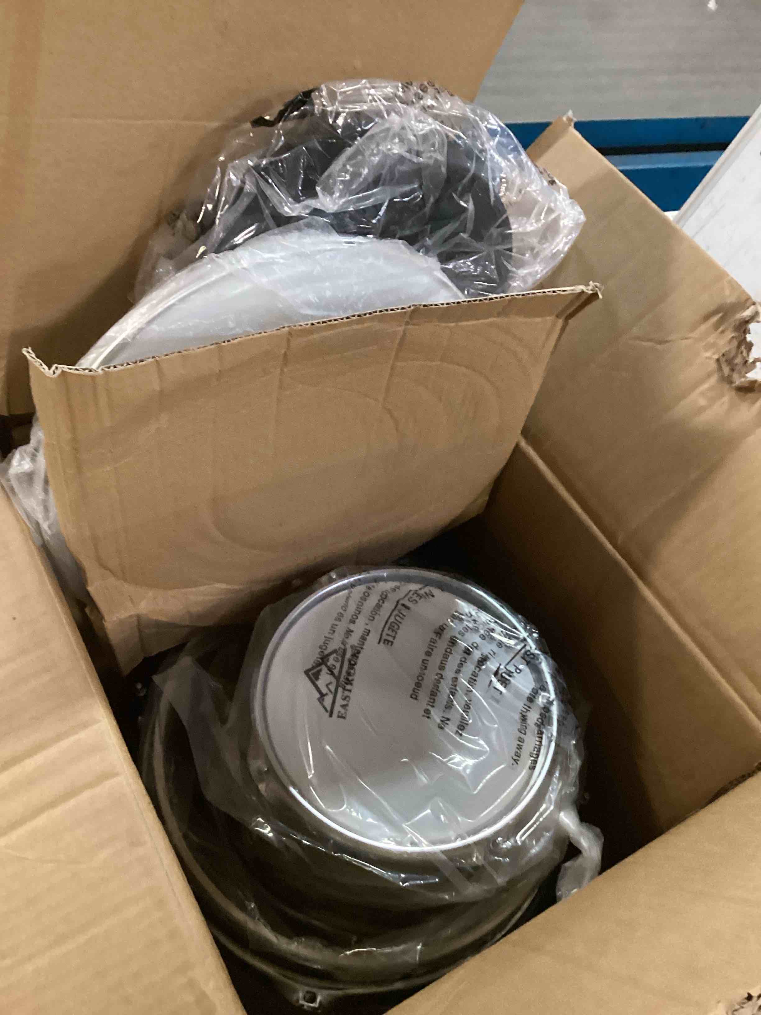 https://s3.amazonaws.com/lotting-images-prod/bidfta/ORG6170018_1713876531948.jpeg