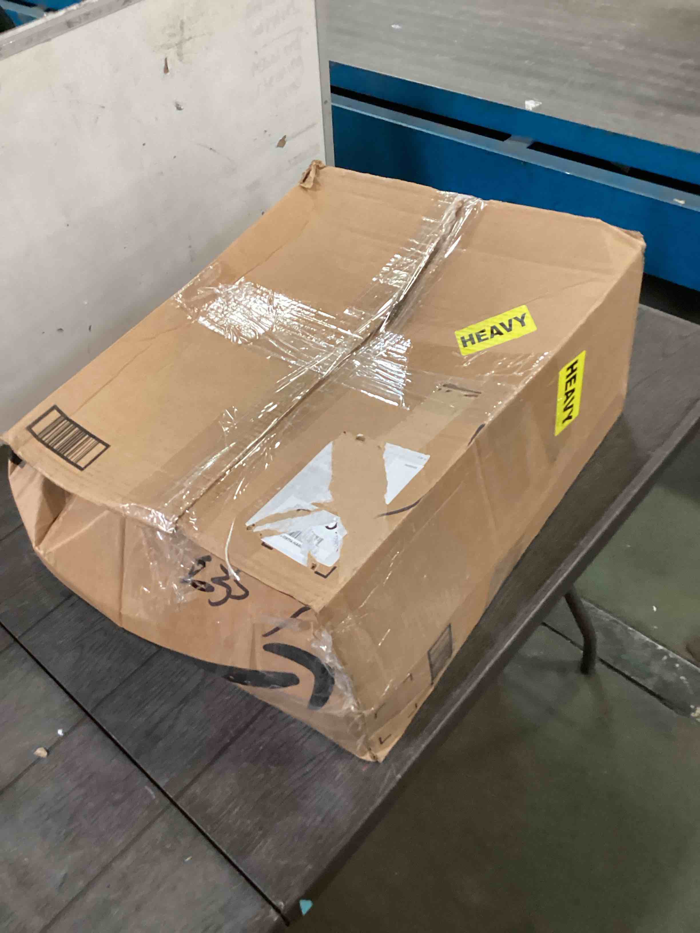 https://s3.amazonaws.com/lotting-images-prod/bidfta/ORG6170424_1714052015452.jpeg