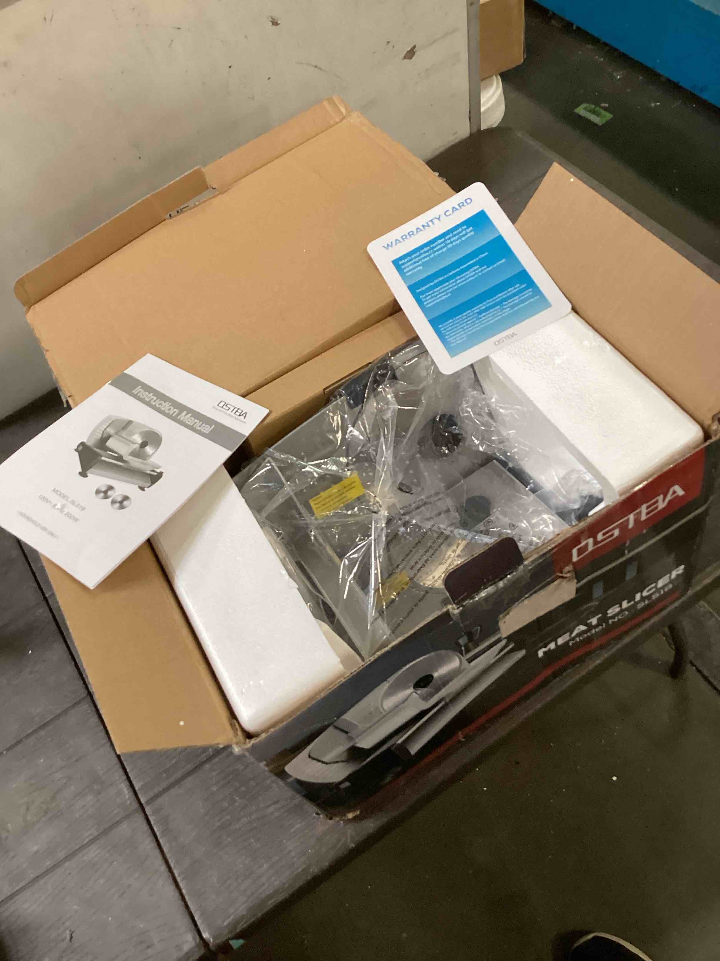 https://s3.amazonaws.com/lotting-images-prod/bidfta/ORG6170480_1714060672819.jpeg