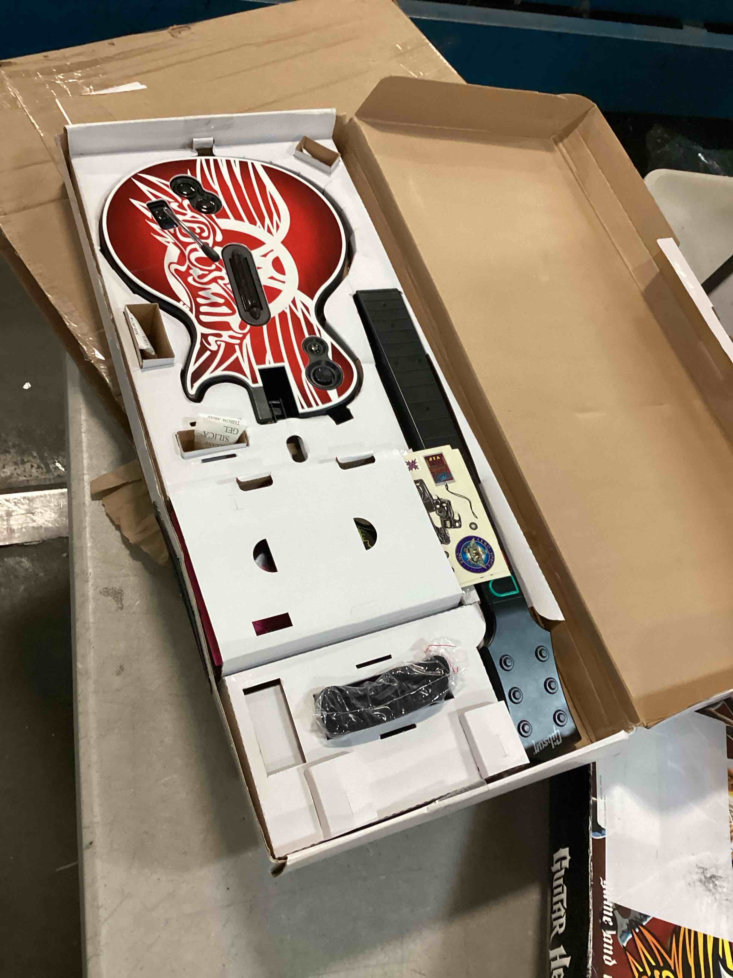 https://s3.amazonaws.com/lotting-images-prod/bidfta/ORG6170589_1714135563721.jpeg