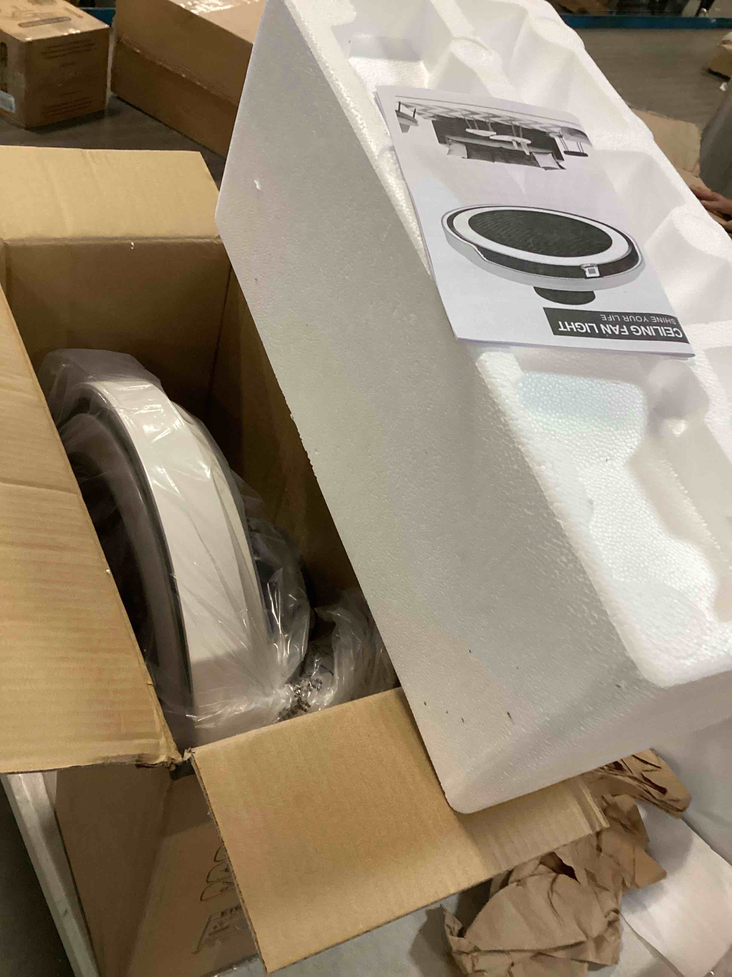 https://s3.amazonaws.com/lotting-images-prod/bidfta/ORG6170602_1714137299042.jpeg