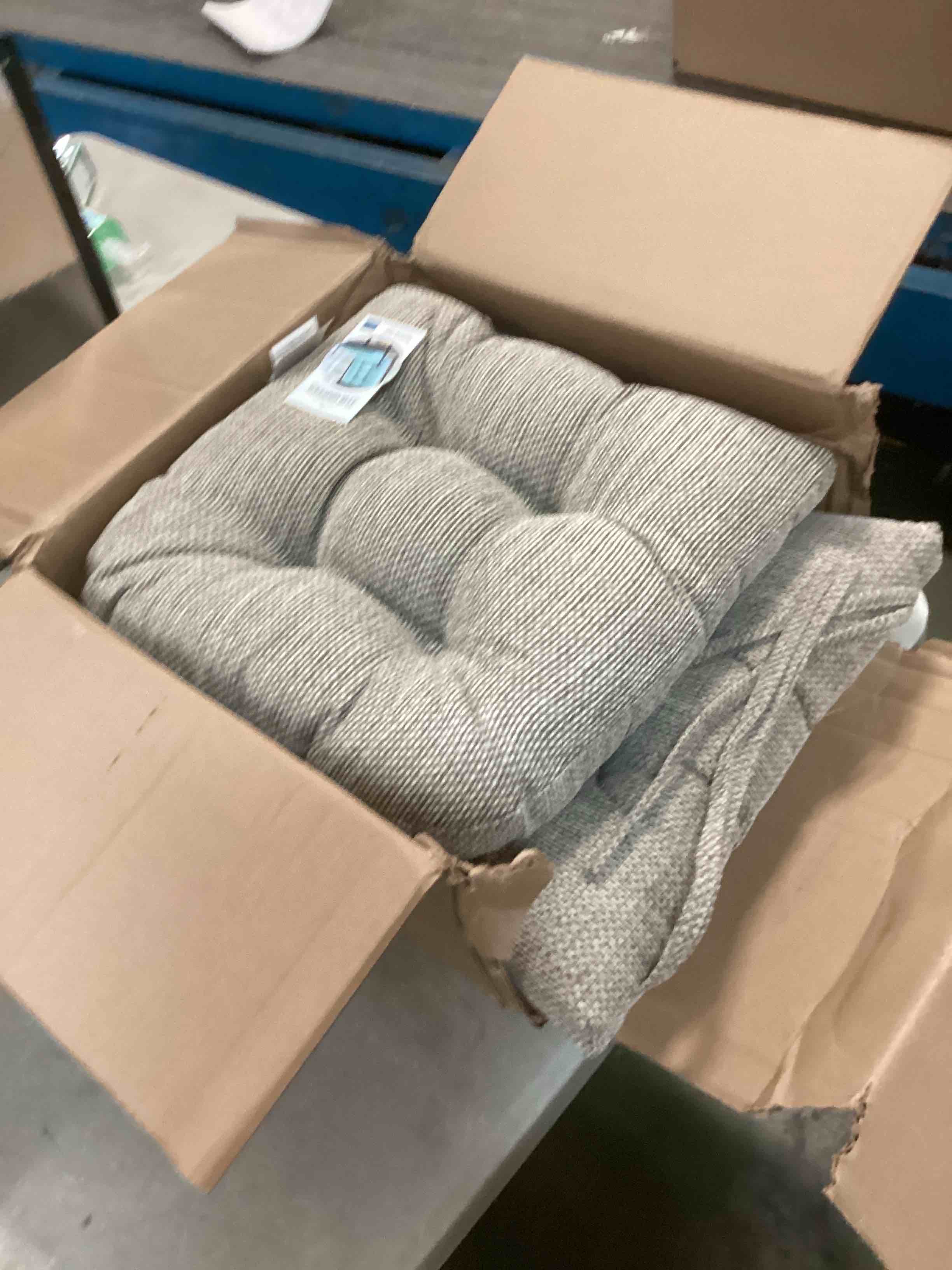 https://s3.amazonaws.com/lotting-images-prod/bidfta/ORG6170882_1714415669509.jpeg